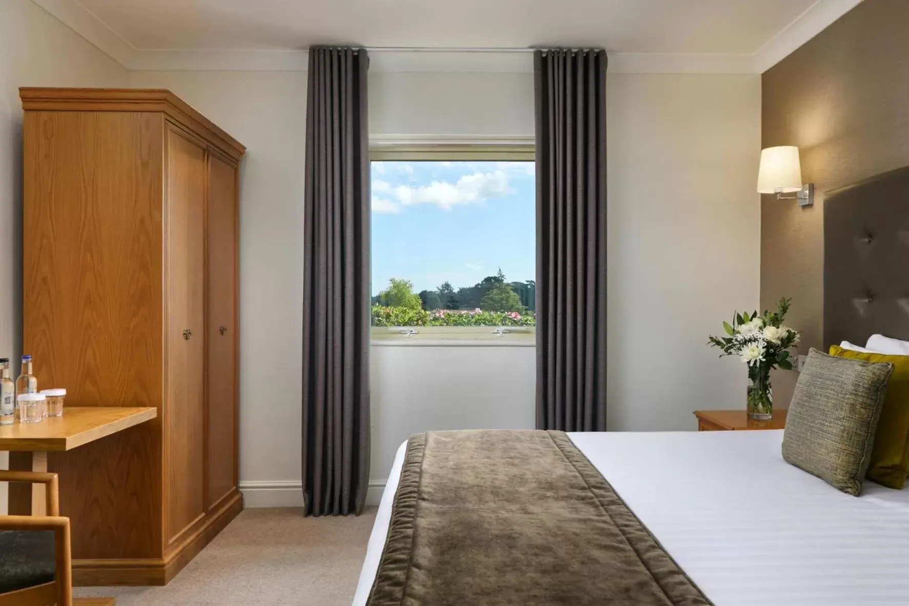 Bedroom, Bed in Ufford Park Hotel, Golf & Spa