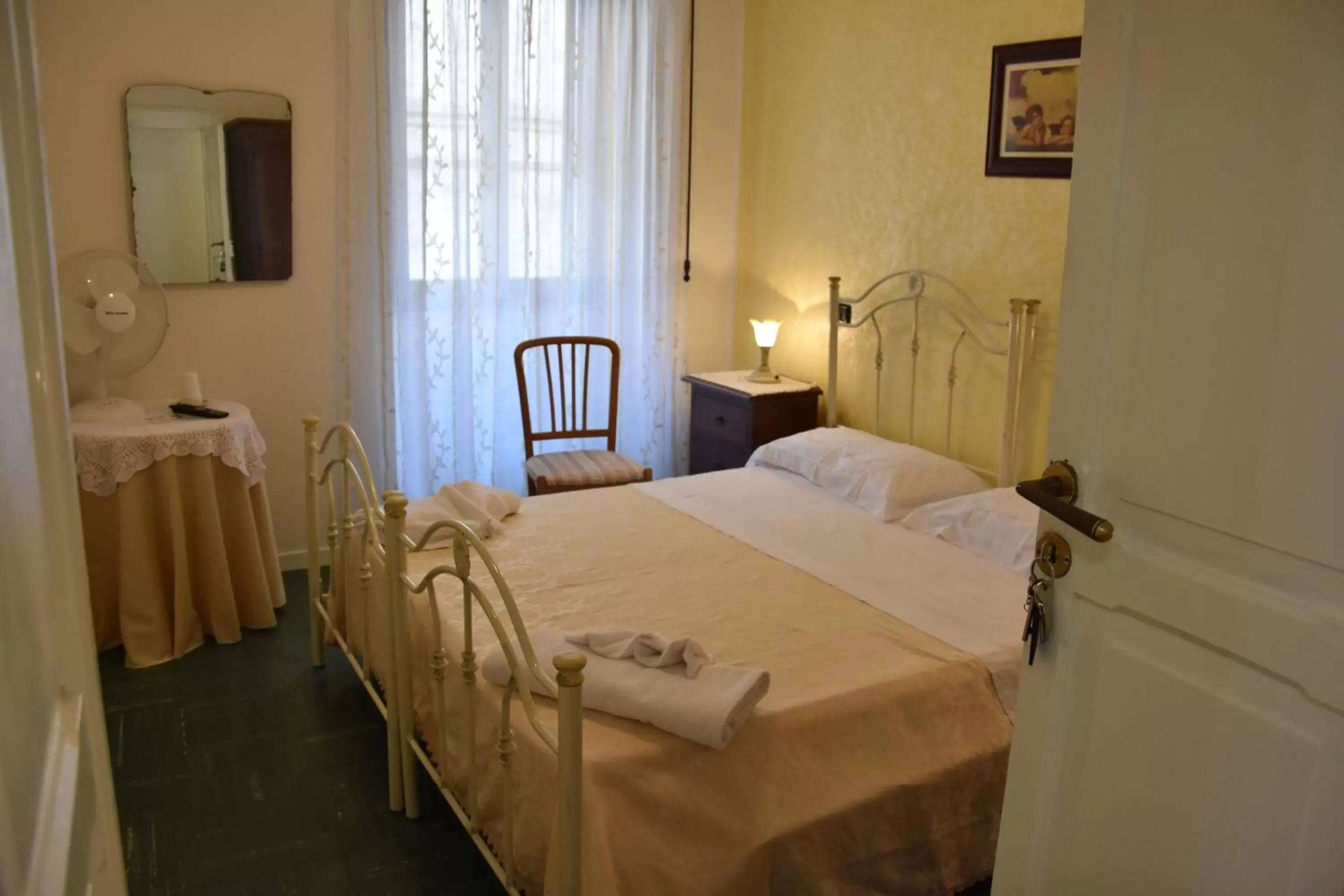 Double or Twin Room in Il Ciclamino Bed and Breakfast Double or Twin Room in Il Ciclamino Bed and Breakfast