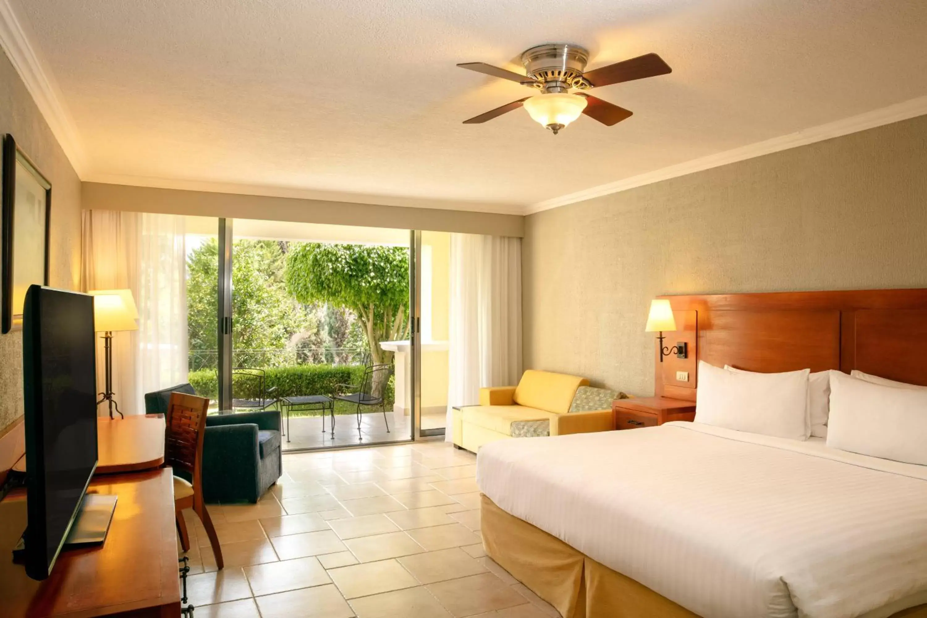 Photo of the whole room in Ixtapan de la Sal Marriott Hotel & Spa