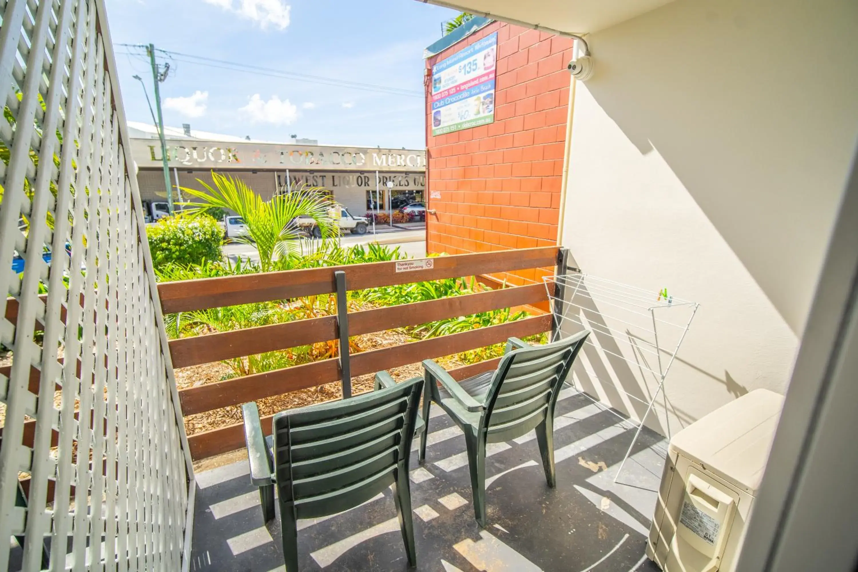 Balcony/Terrace in Airlie Beach YHA