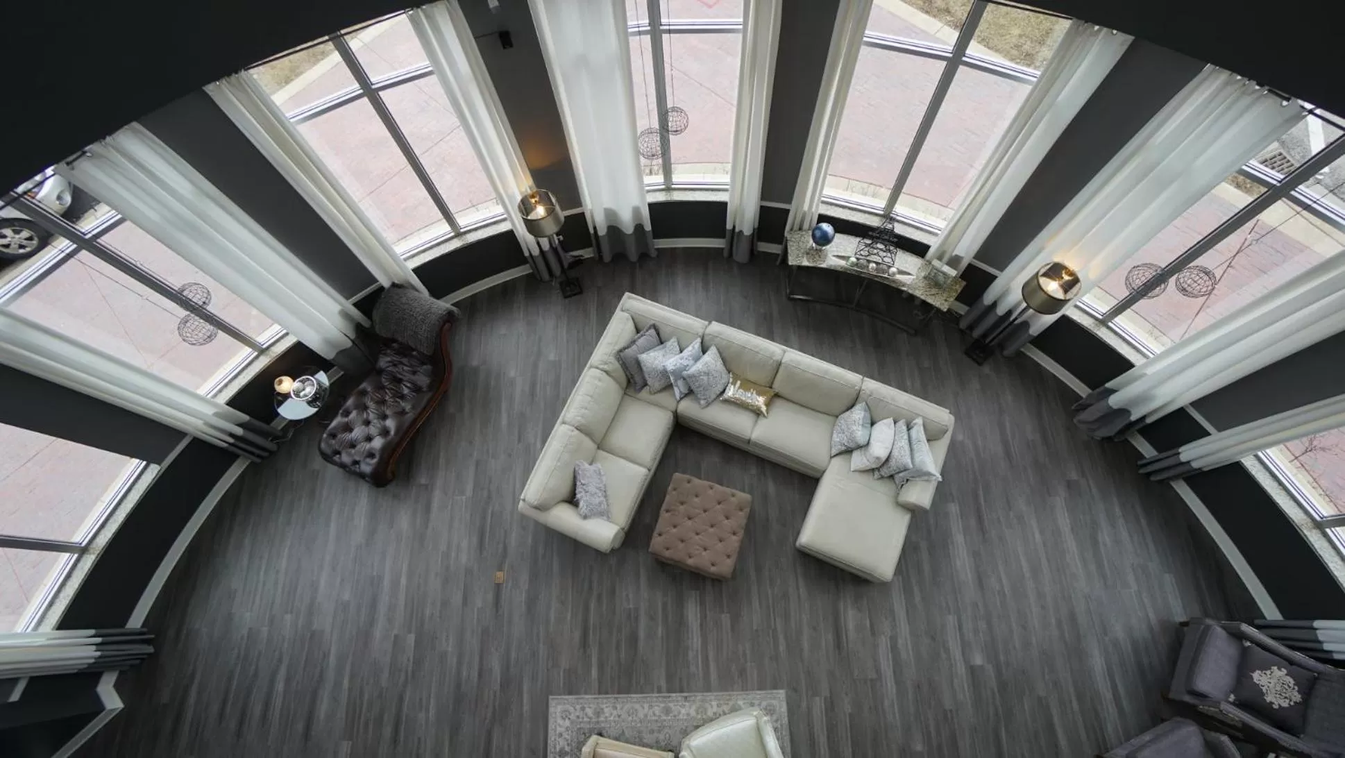 Facade/entrance in The Inn On Sheridan