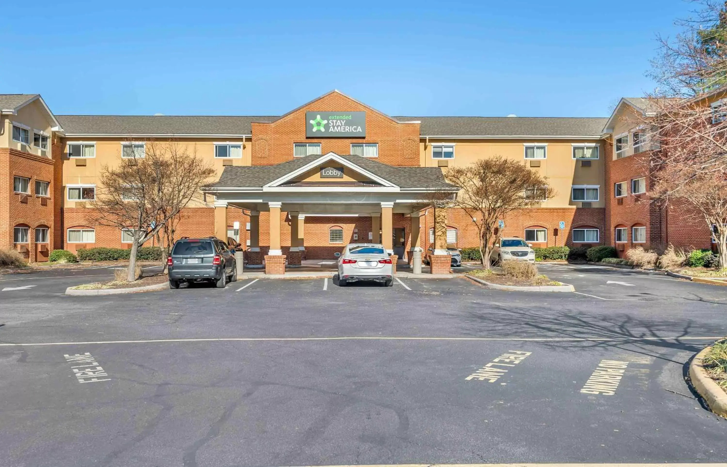Property Building in Extended Stay America Suites - Chesapeake - Churchland Blvd