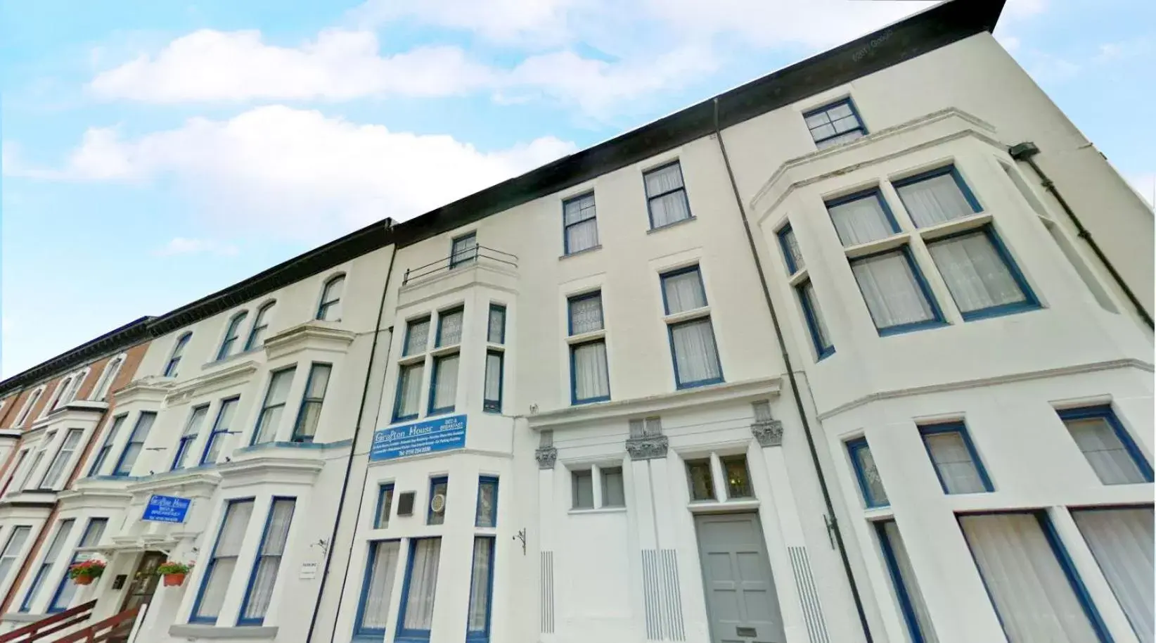 Facade/entrance, Property Building in Grafton House