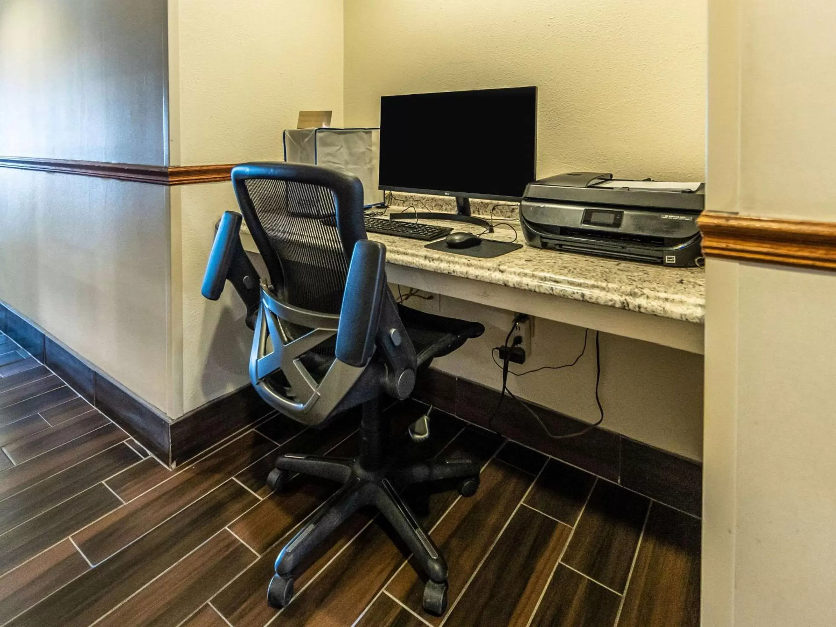 Business facilities in Comfort Inn Hanford Lemoore