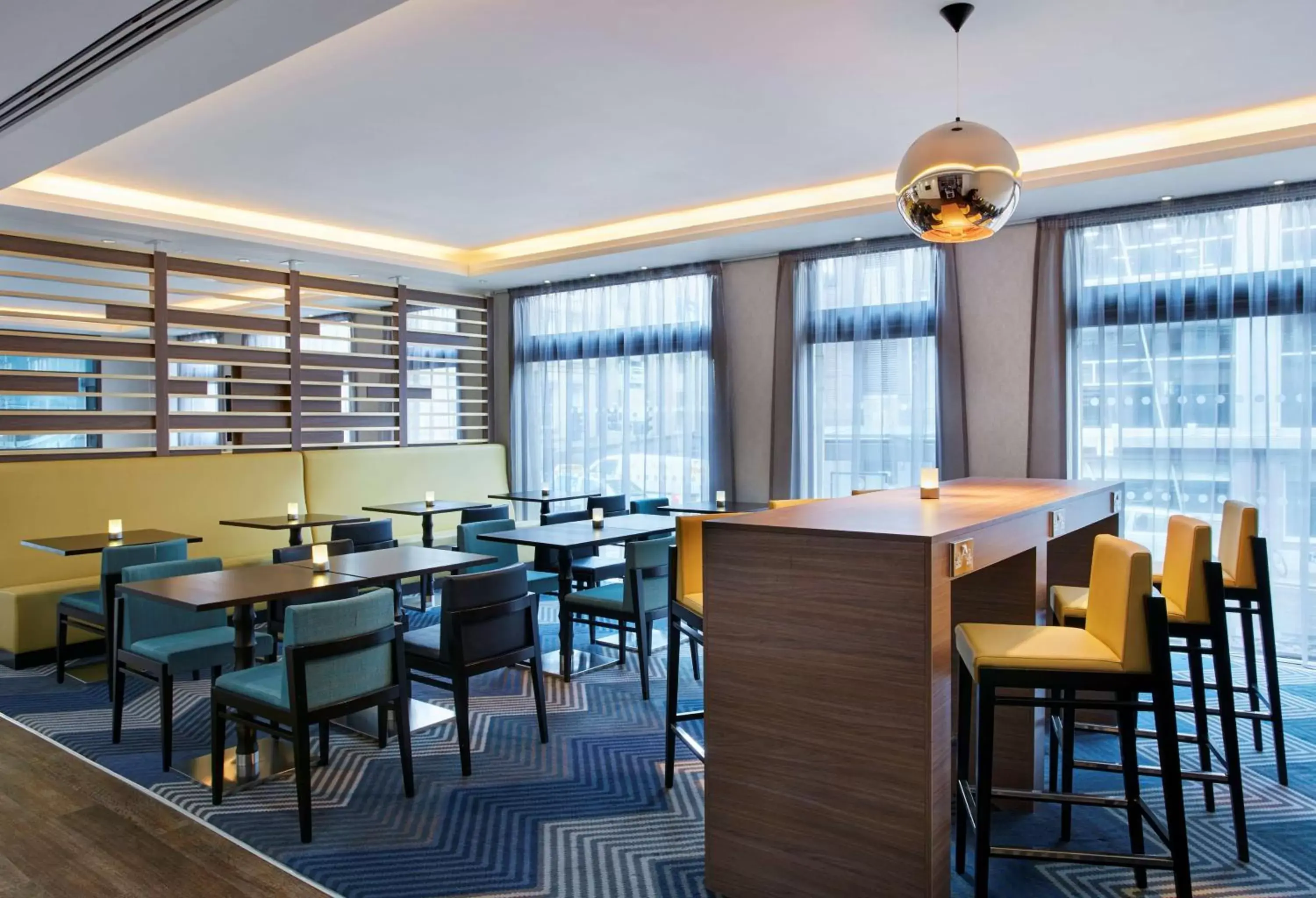 Restaurant/Places to Eat in Hampton by Hilton Glasgow Central