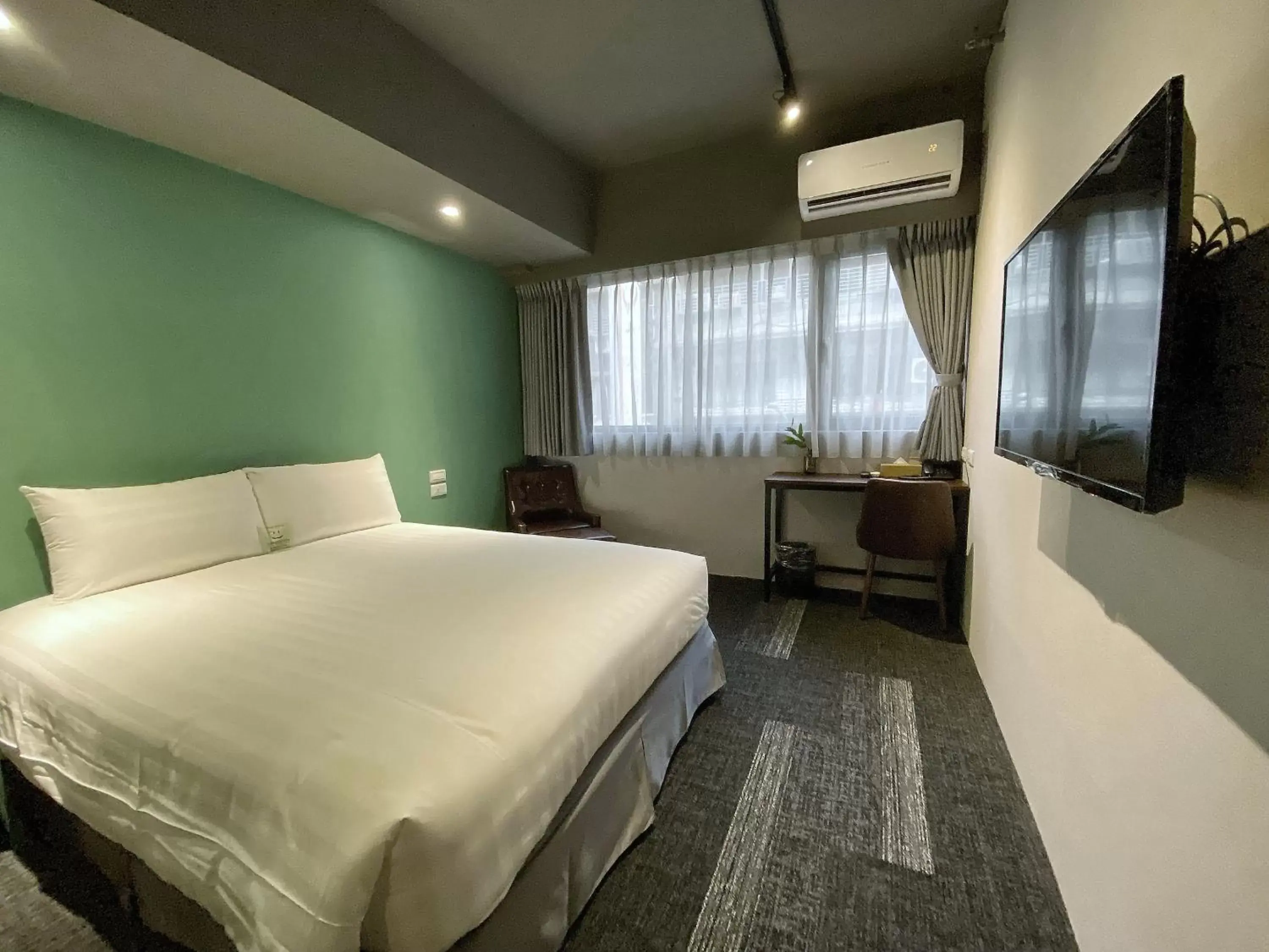 Comfort Double Room in Cho Hotel 3