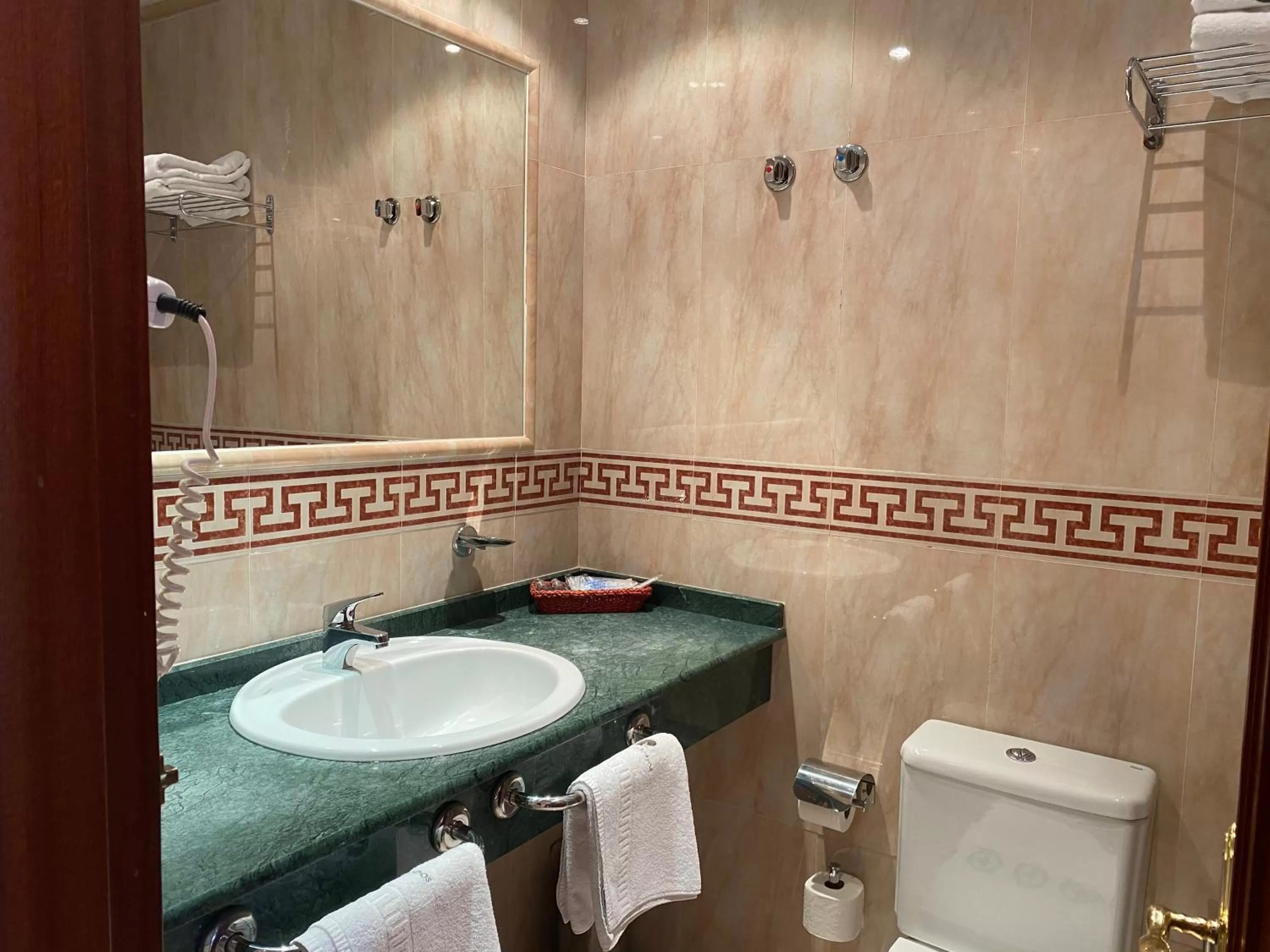 Property building in Tierra De Lobos