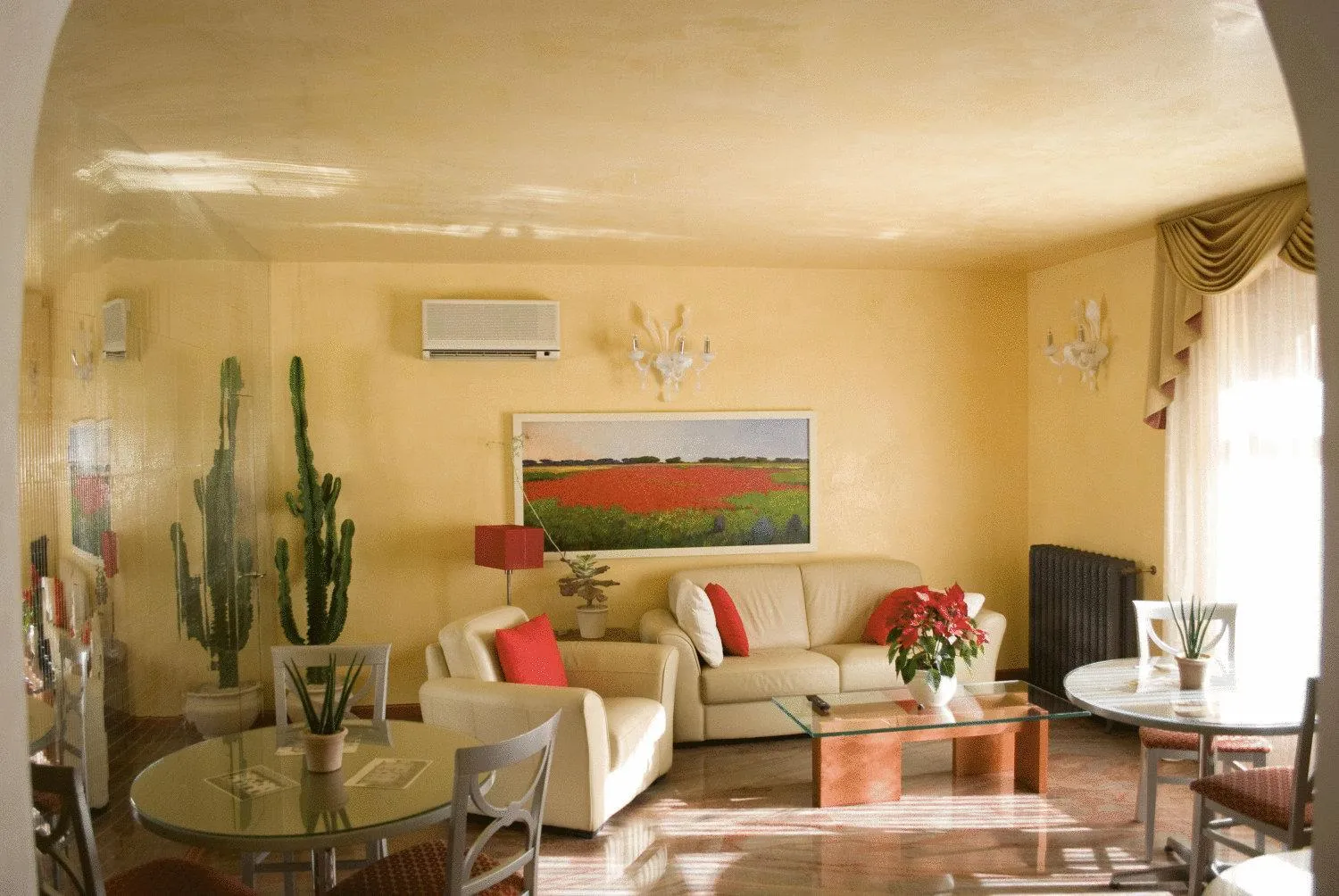 Lounge or bar in Sangallo Hotel