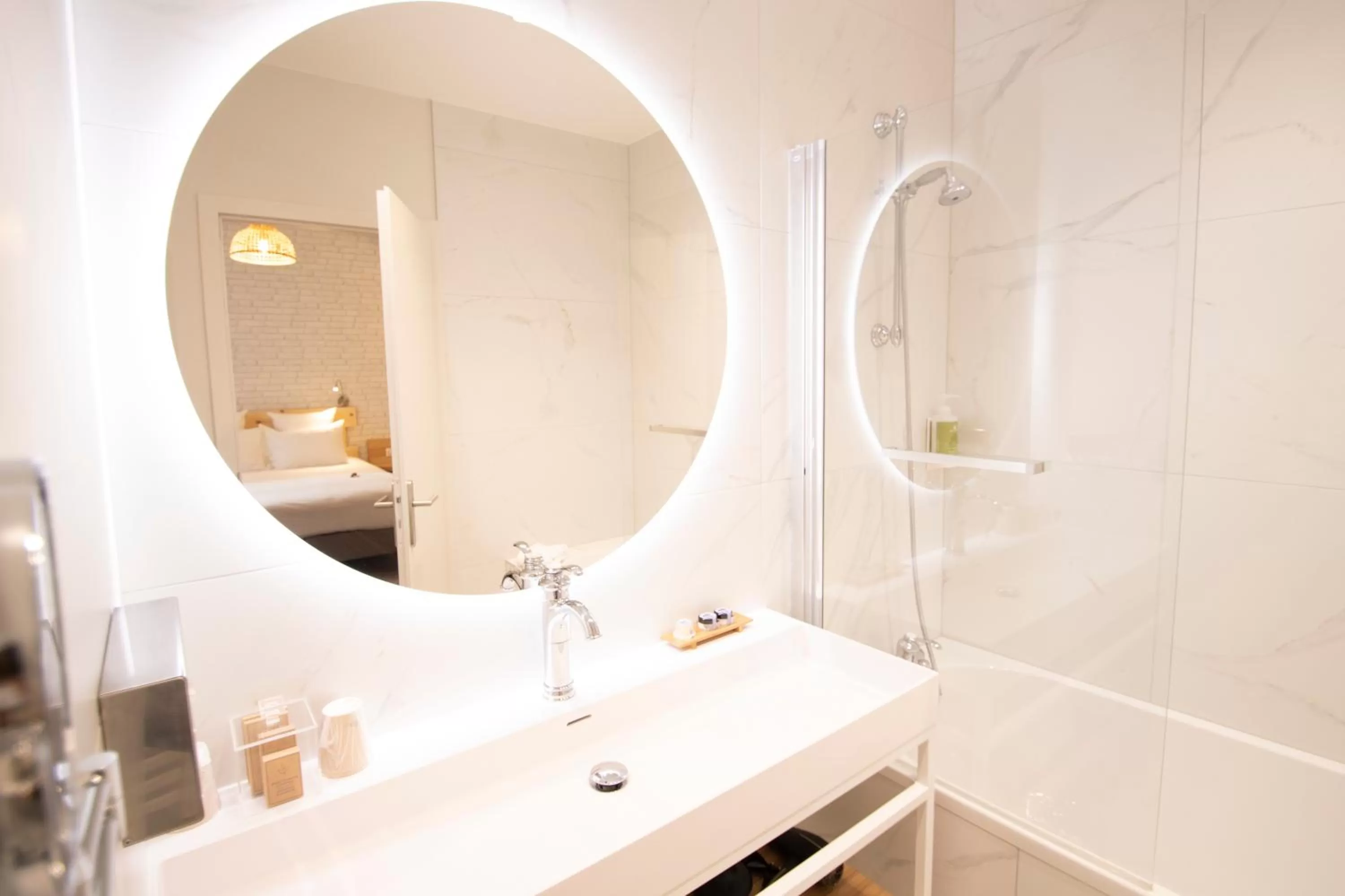 Bathroom in Hotel Beaucour