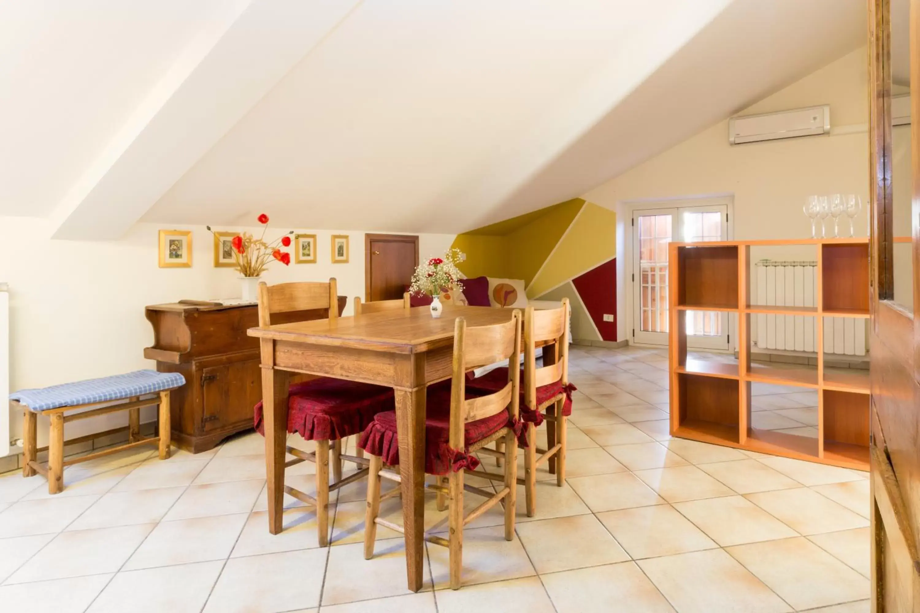 Living room, Dining Area in B&B Dimora Morelli