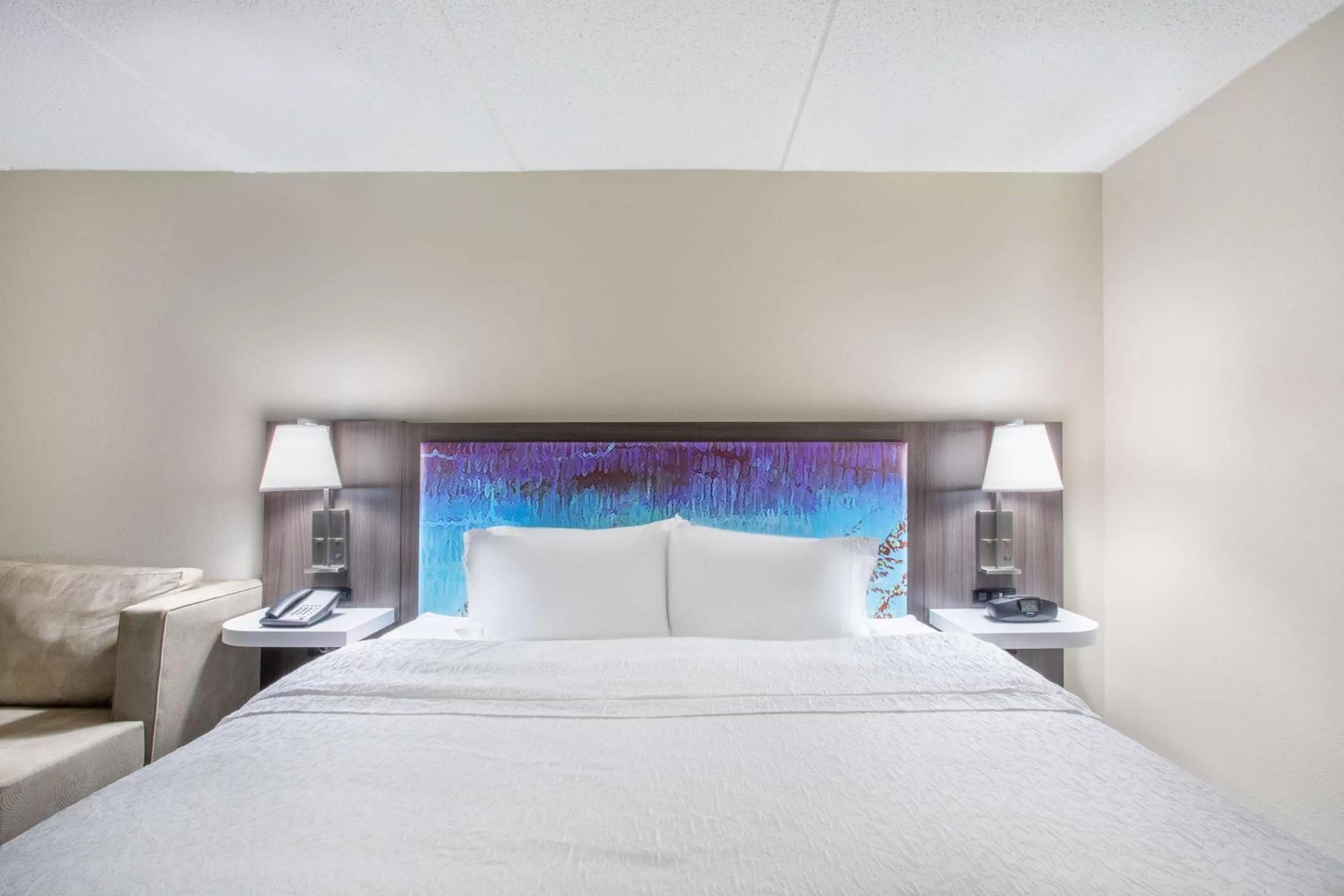 Living room, Bed in Hampton Inn Fishkill