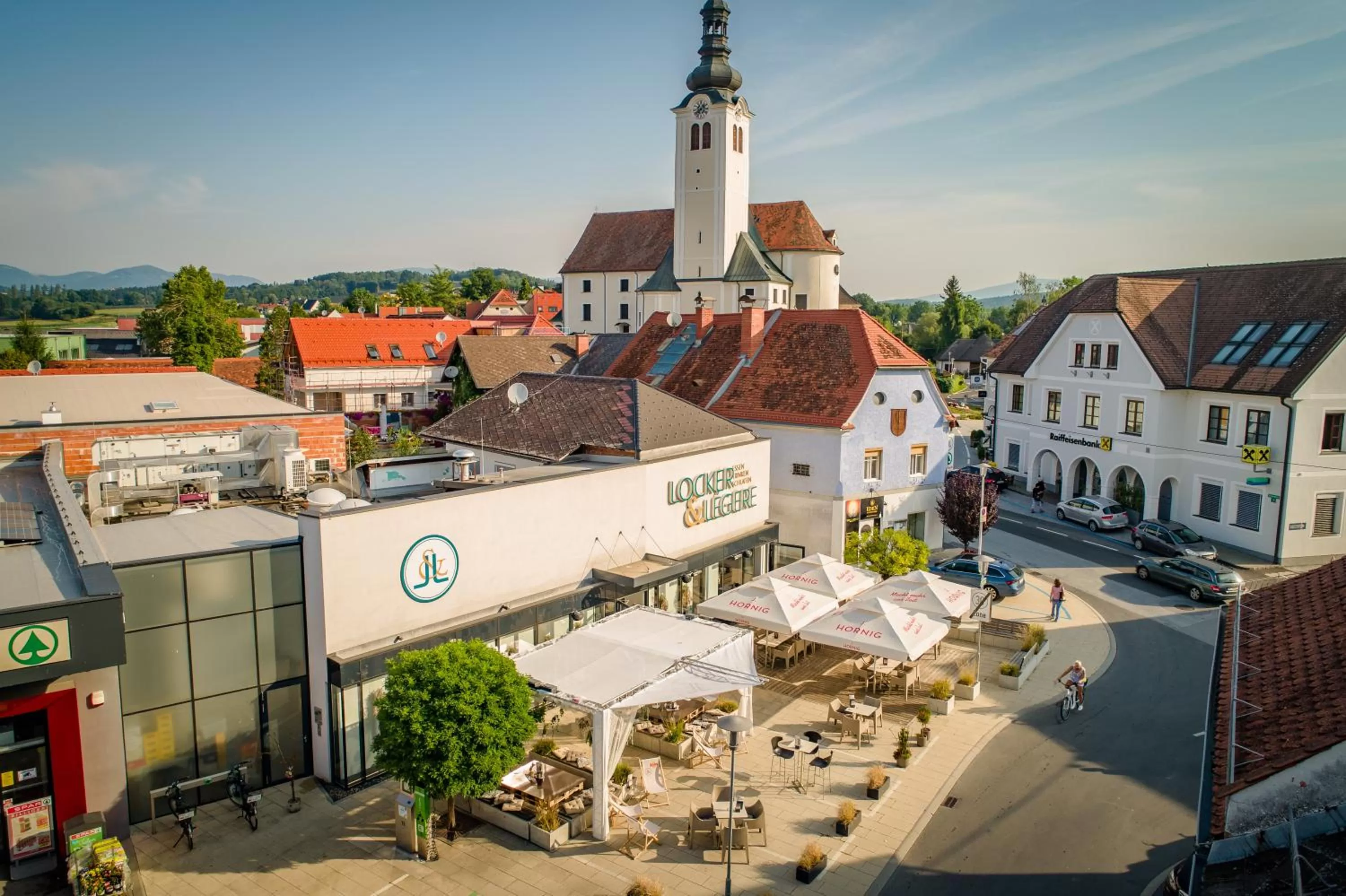 Hotel Locker & Legere