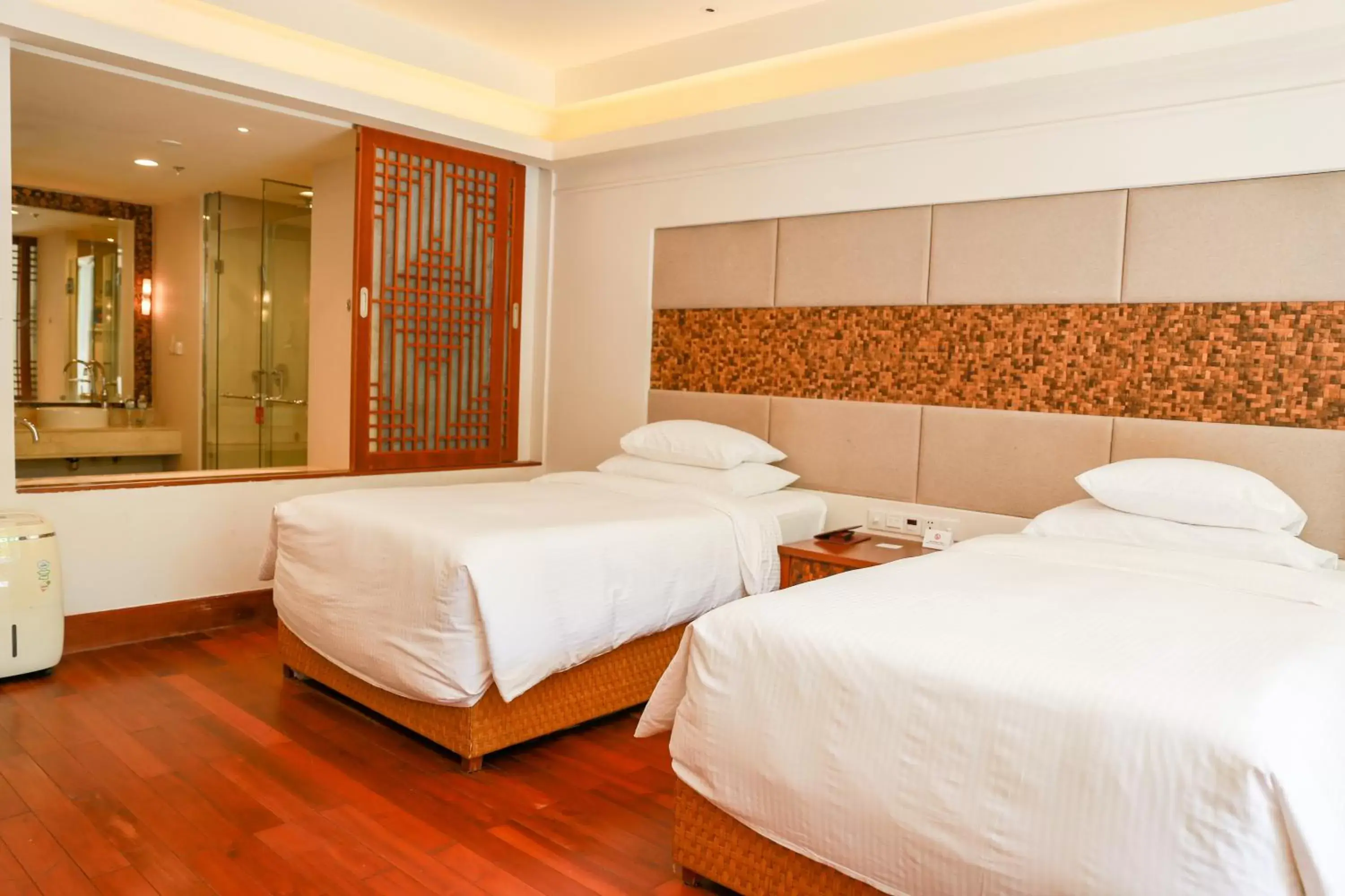 Bedroom, Bed in Huayu Resort & Spa Yalong Bay Sanya