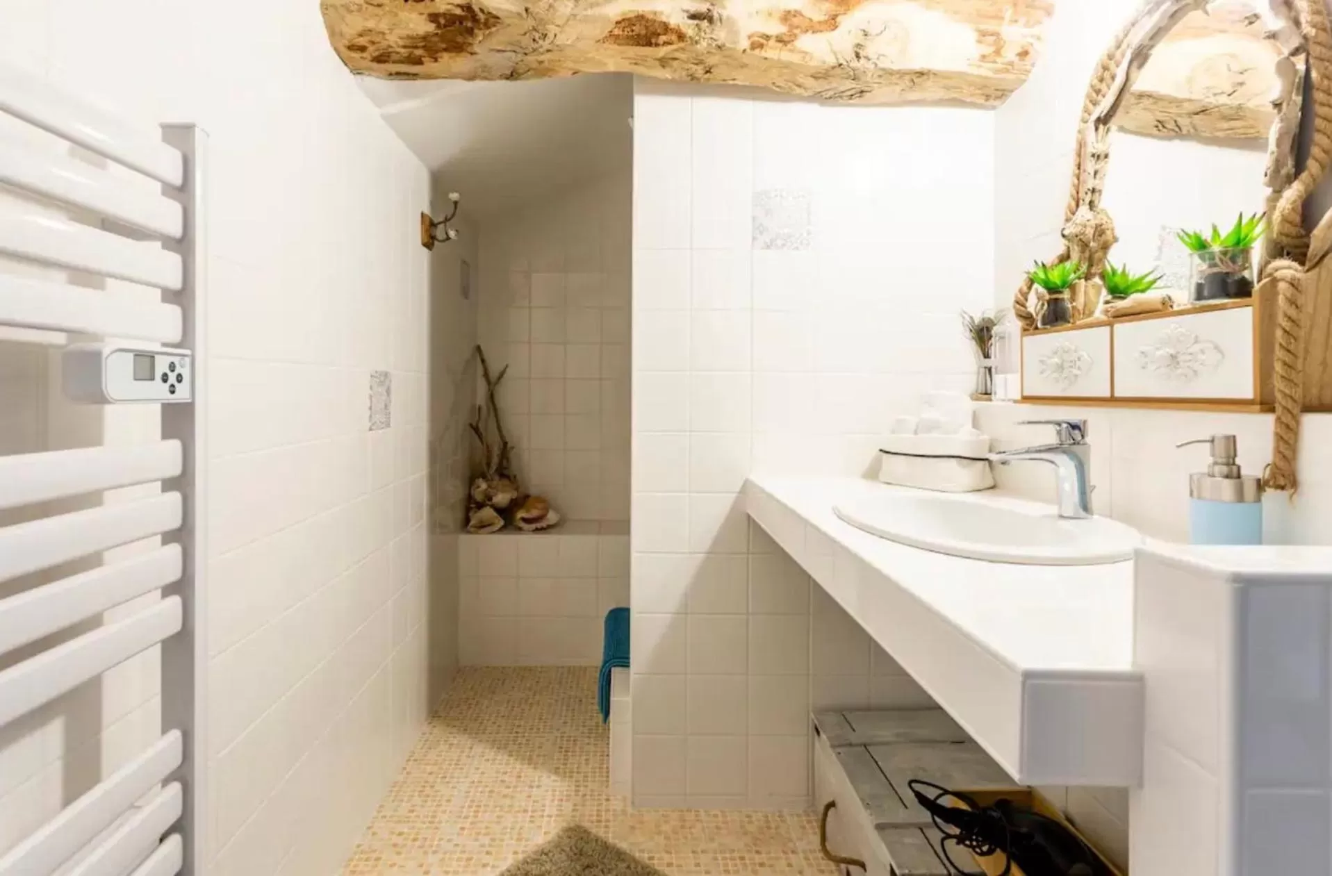 Bathroom in Le Cœur du Breuil