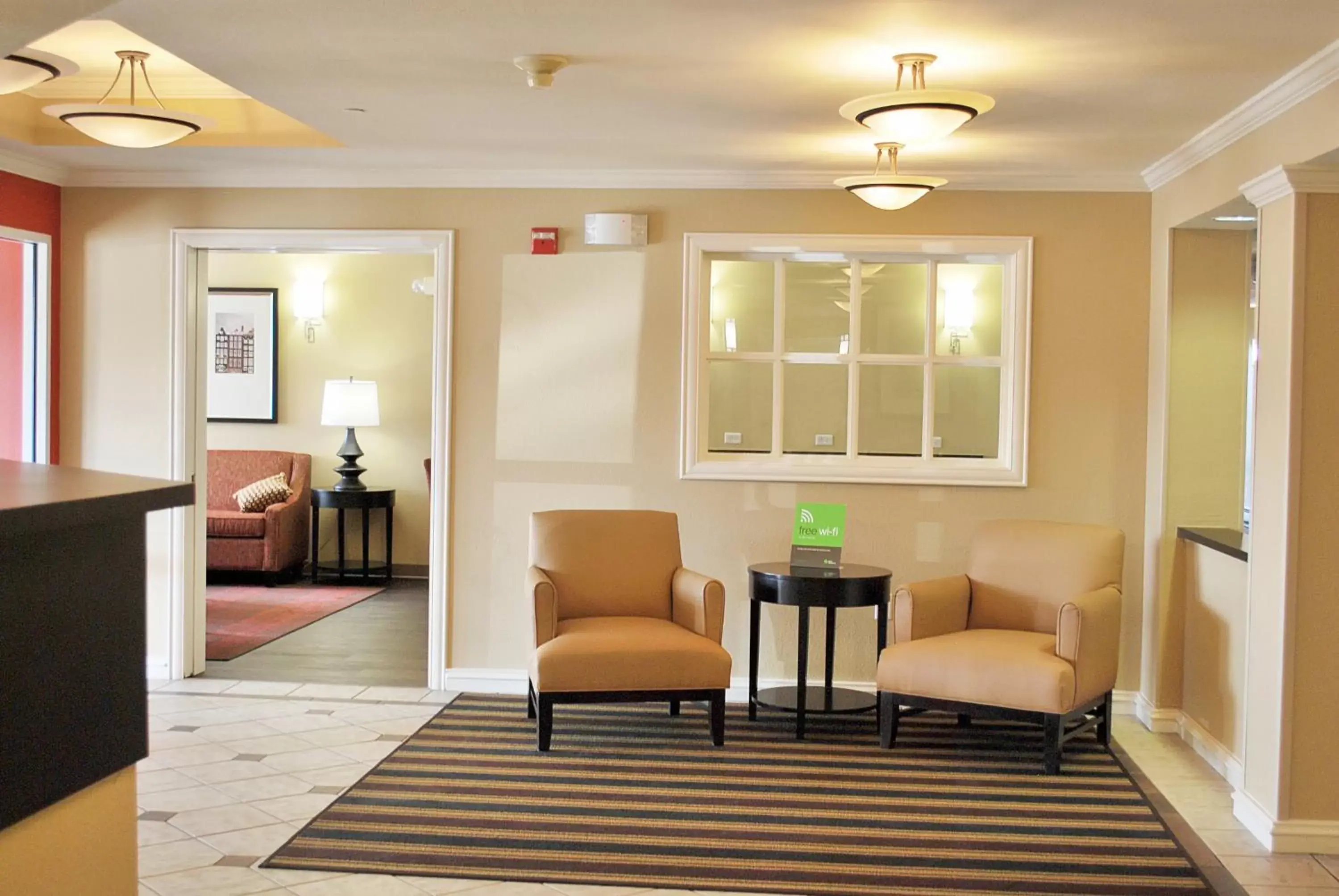 Lobby or reception, Seating Area in Extended Stay America Suites - St Louis - Westport - Central