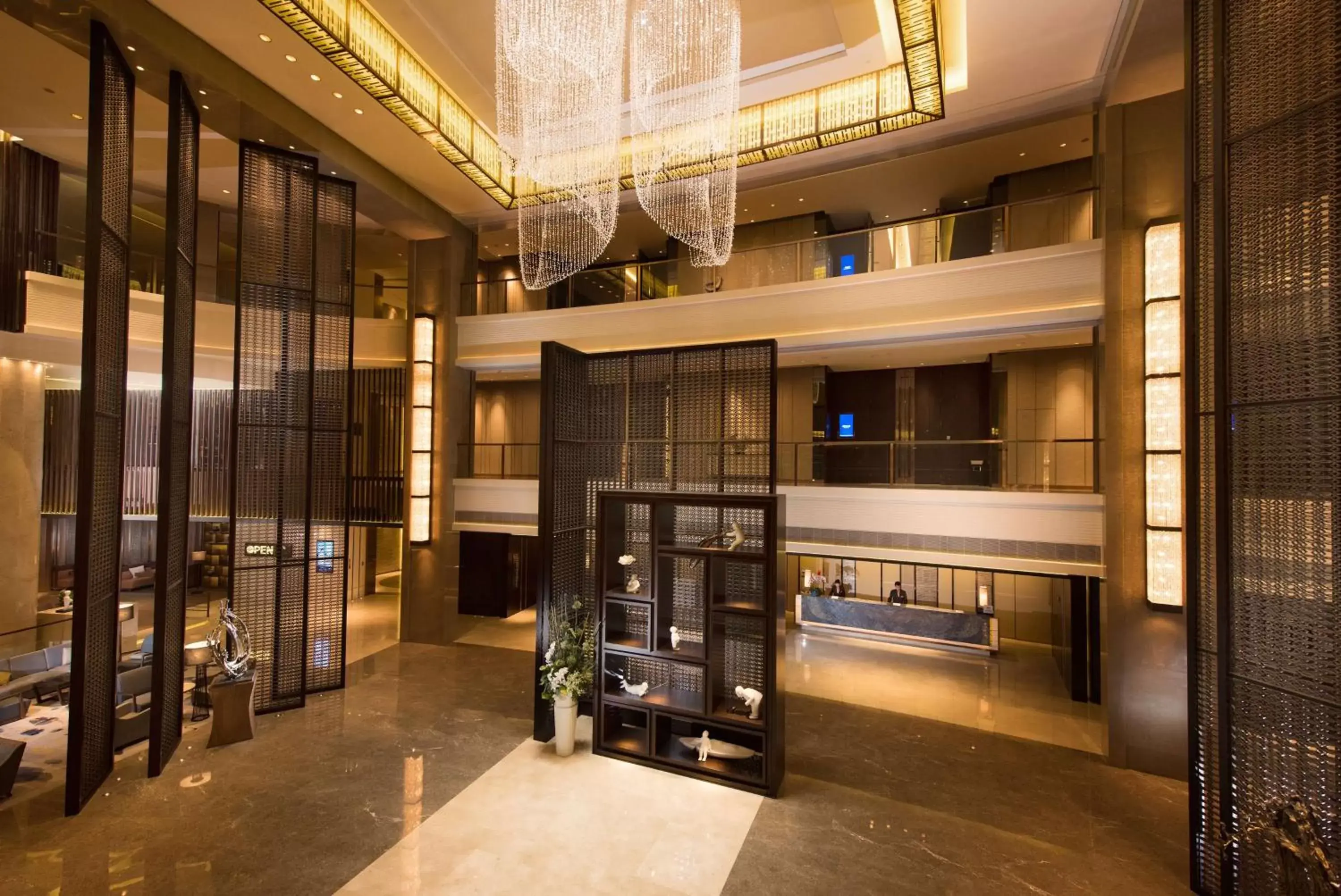 Lobby or reception in Hilton Zhoushan