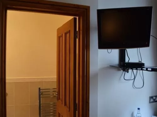 Single Room with Shower - single occupancy in The George
