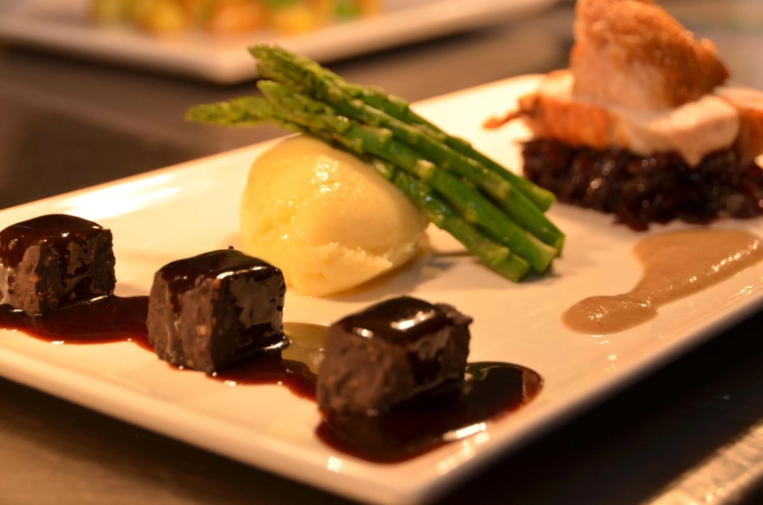 Food and drinks in The Riviera Hotel & Apartments - Alum Chine