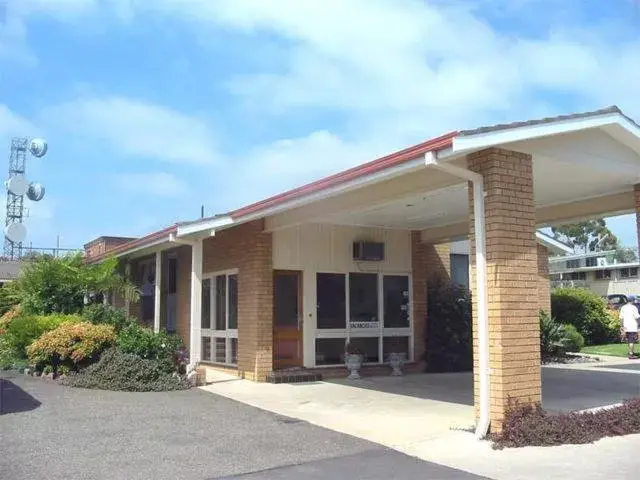 Facade/entrance, Property Building in Bega Village Motor Inn