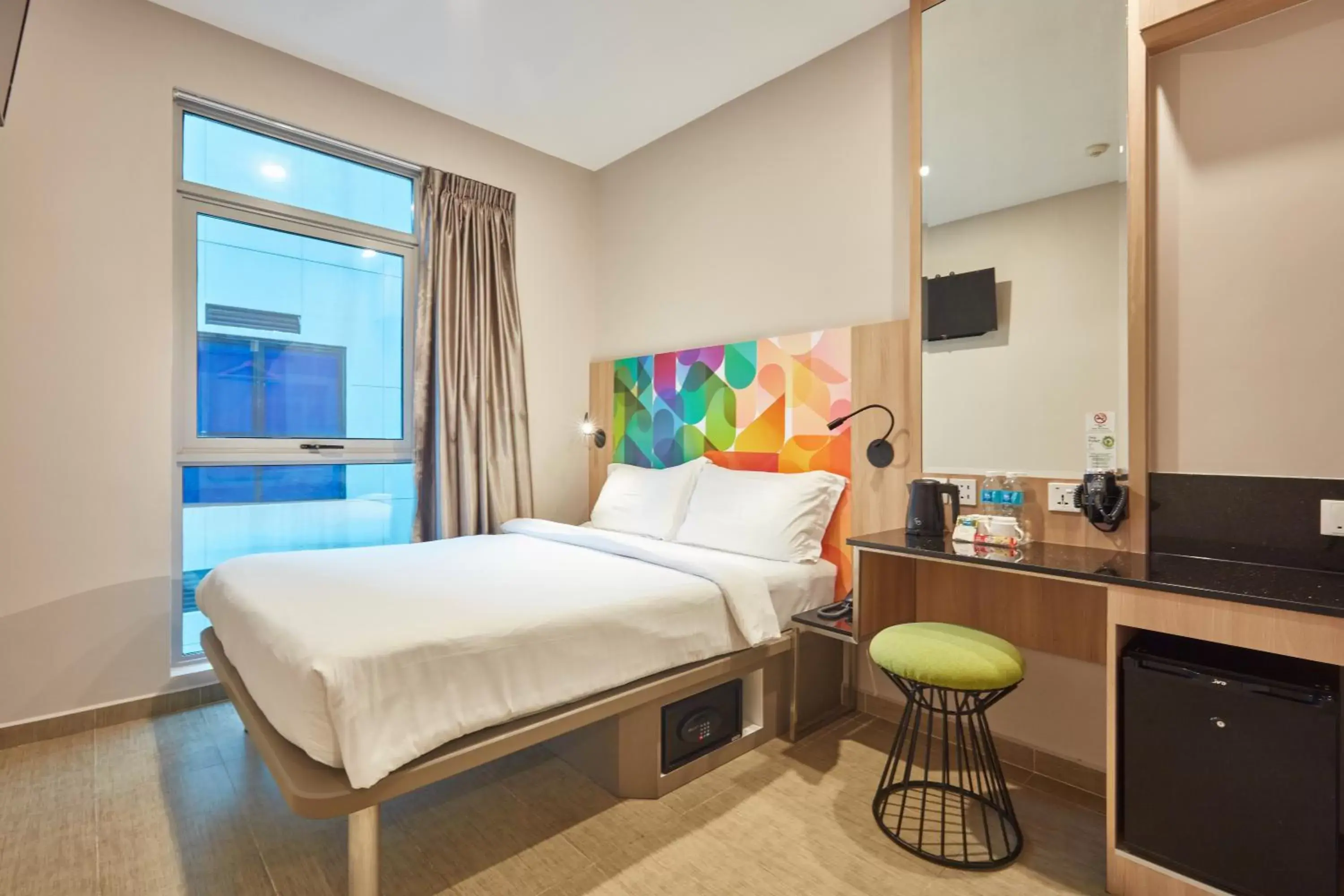 Bed in ibis budget Singapore Clarke Quay