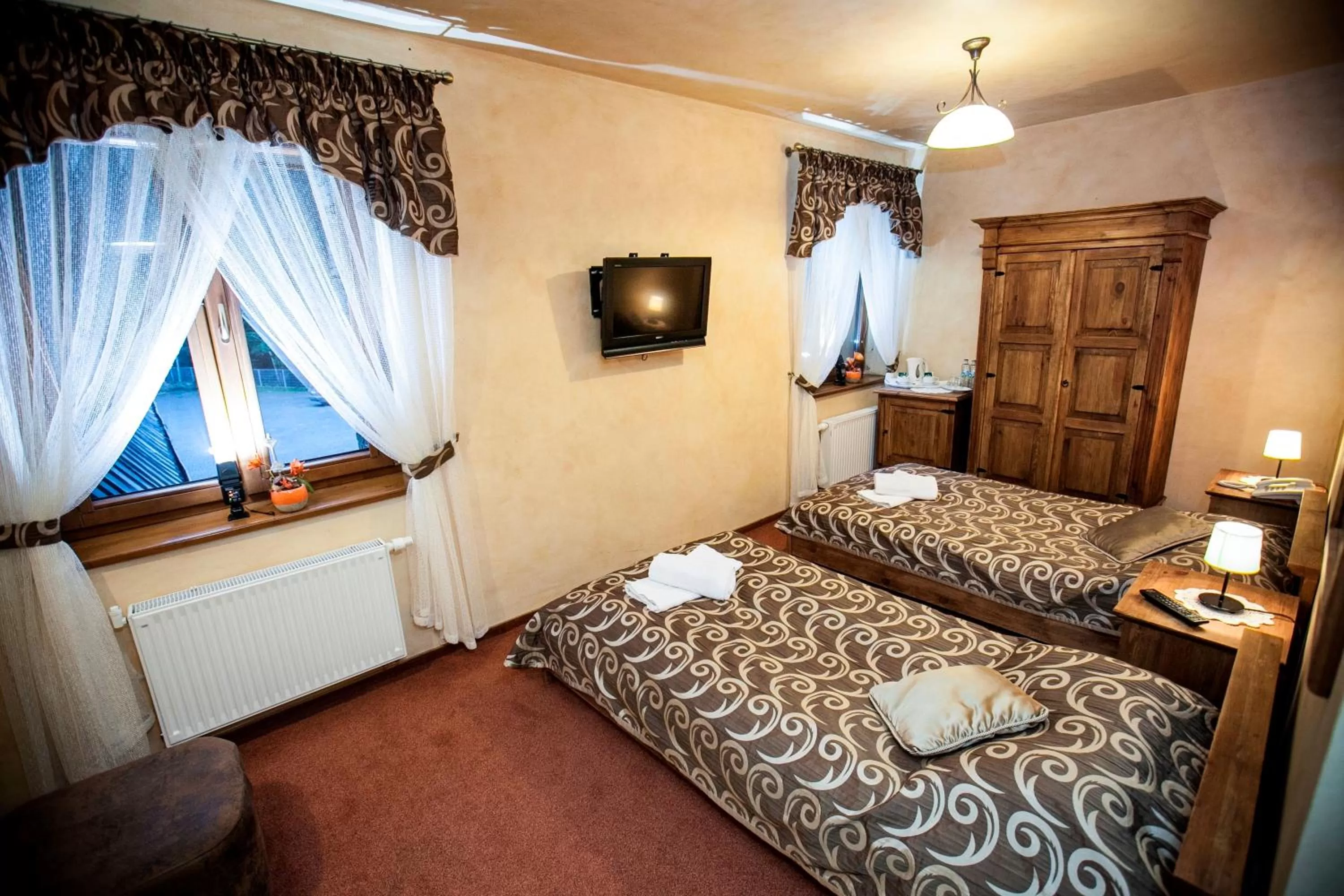 Photo of the whole room, Bed in Hotel Dwór Karolówka