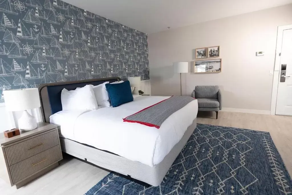 Bed in Danfords Hotel & Marina