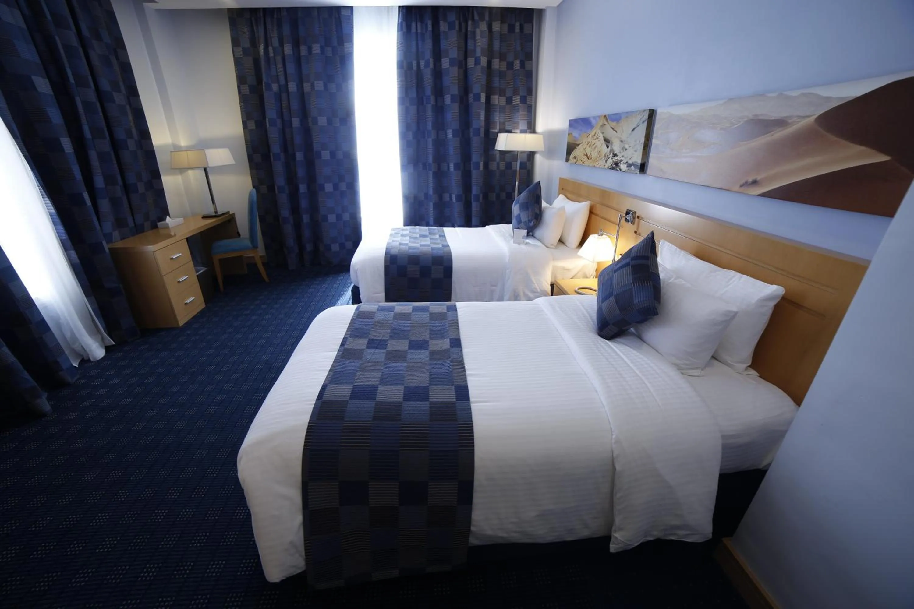 Bed in City Seasons Hotel & Suites Muscat