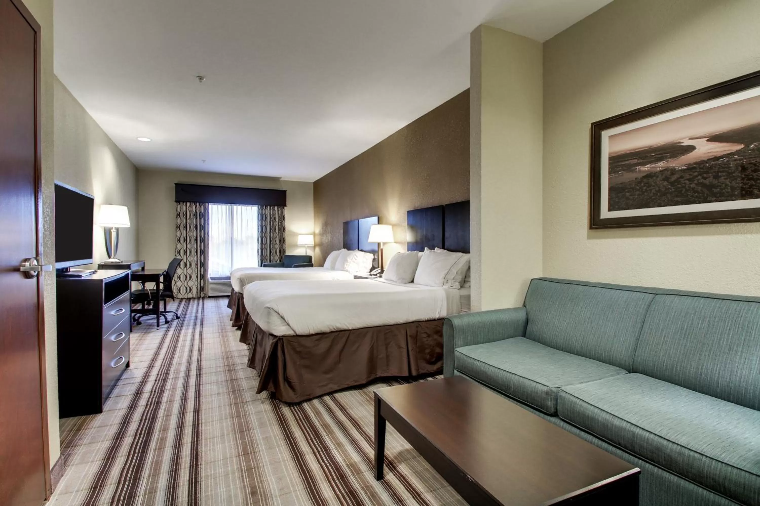 Photo of the whole room, Bed in Holiday Inn Express Natchez South West by IHG
