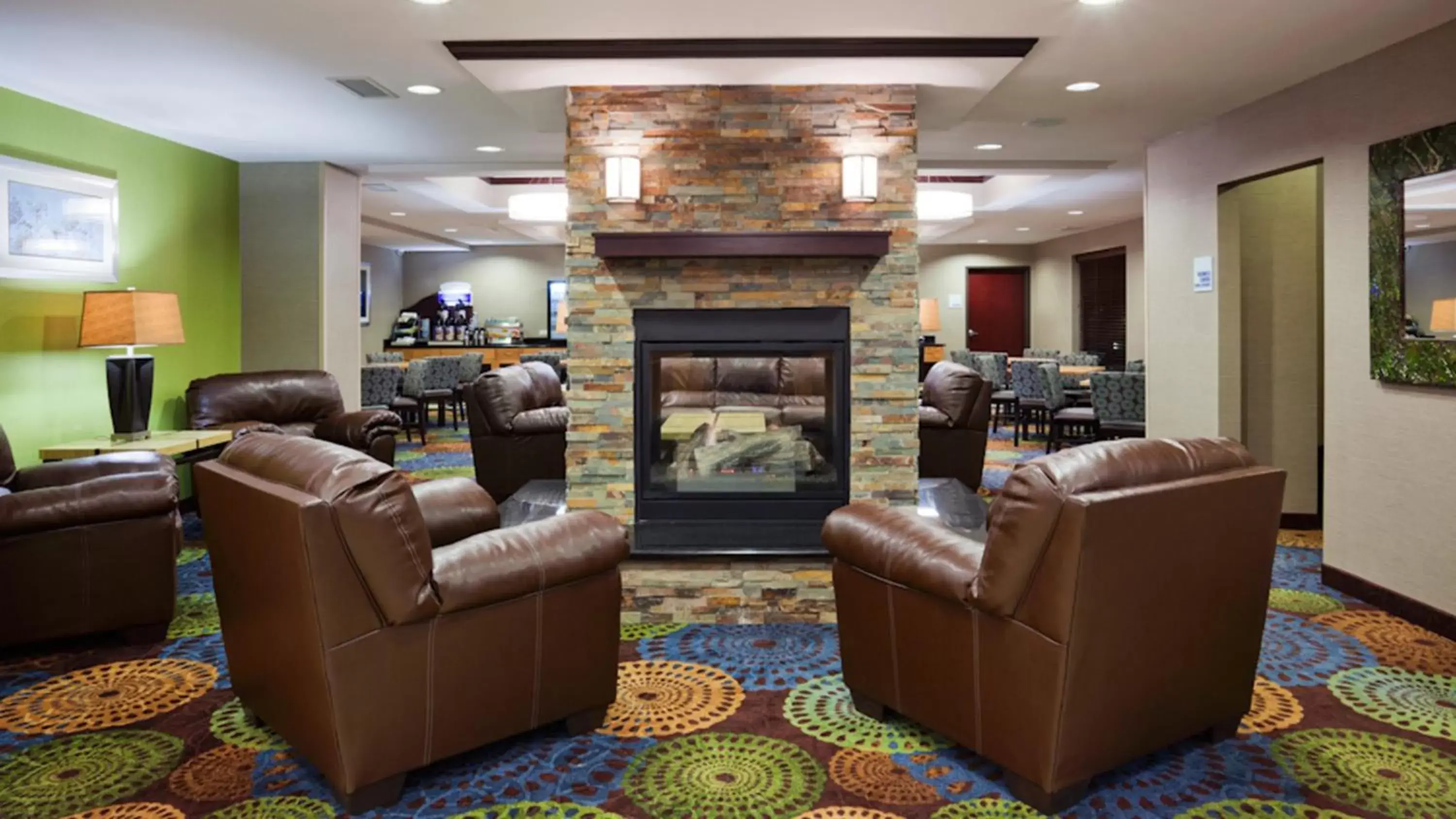 Property building, Lobby/Reception in Holiday Inn Express and Suites Rochester West-Medical Center, an IHG Hotel