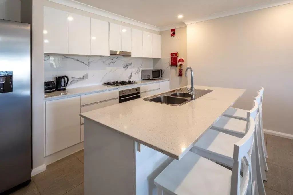 Kitchen/Kitchenette in Stockmans Motel