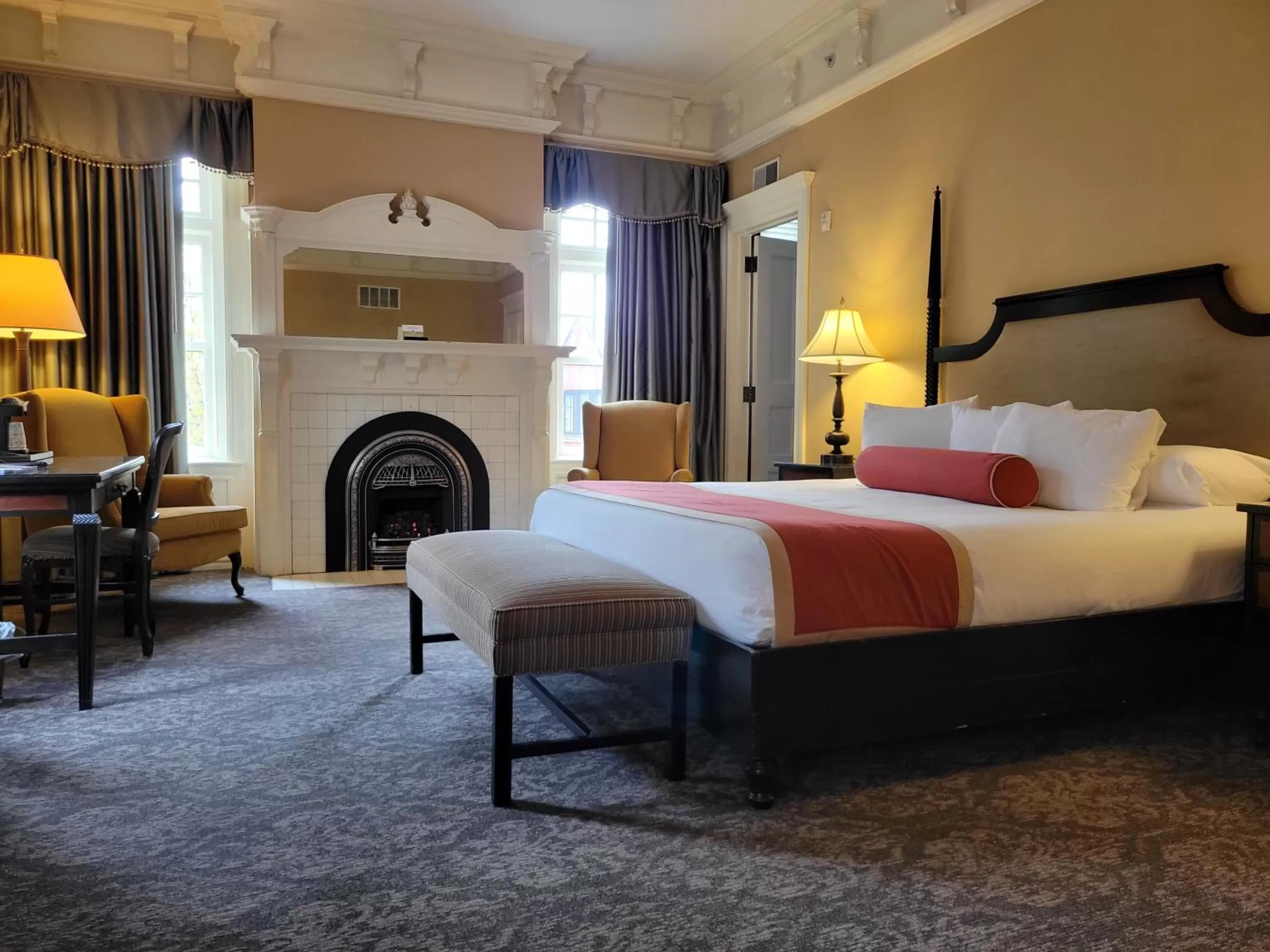 Bedroom in Mansions on Fifth