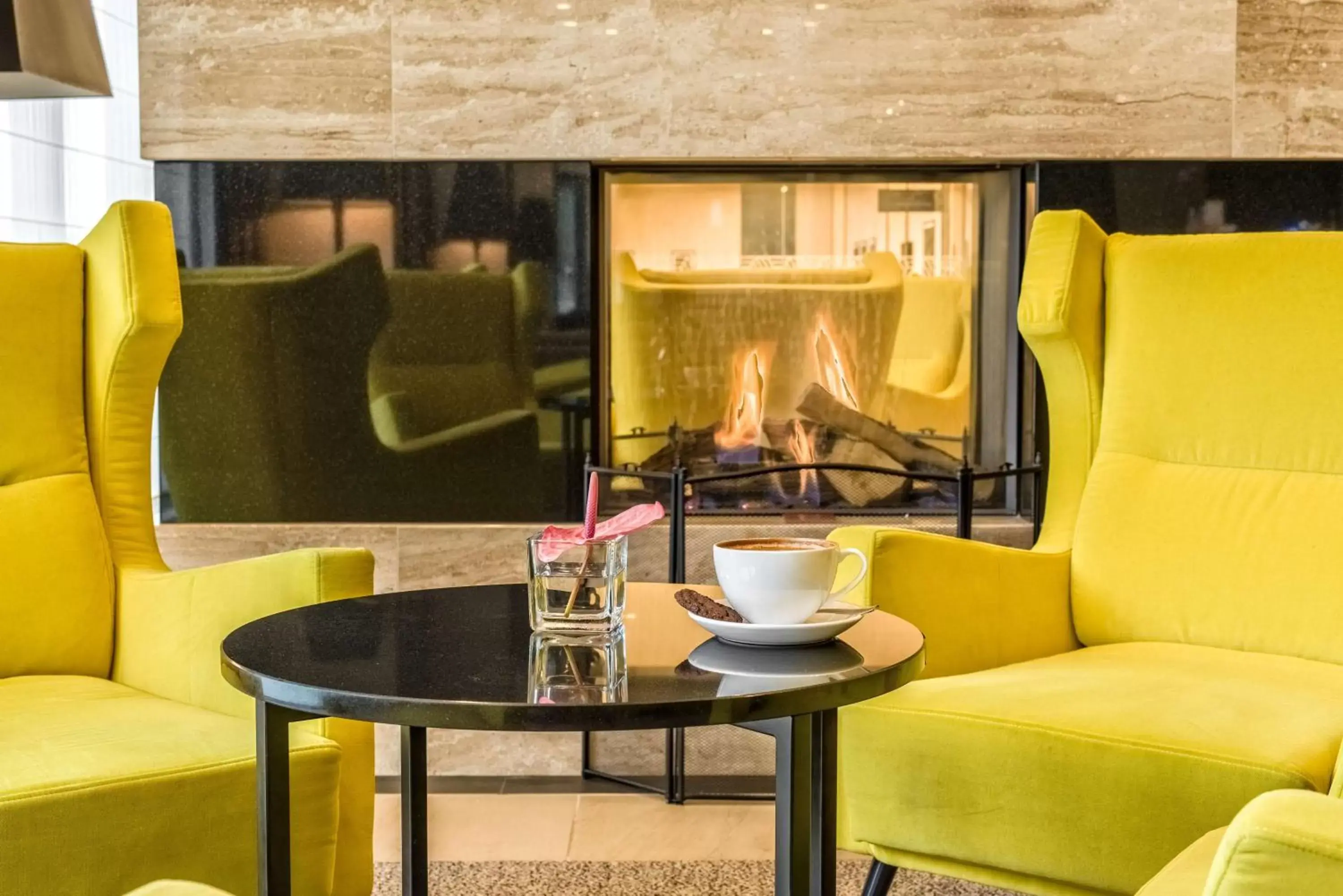 Lobby or reception, Seating Area in Hilton Garden Inn Krakow Airport