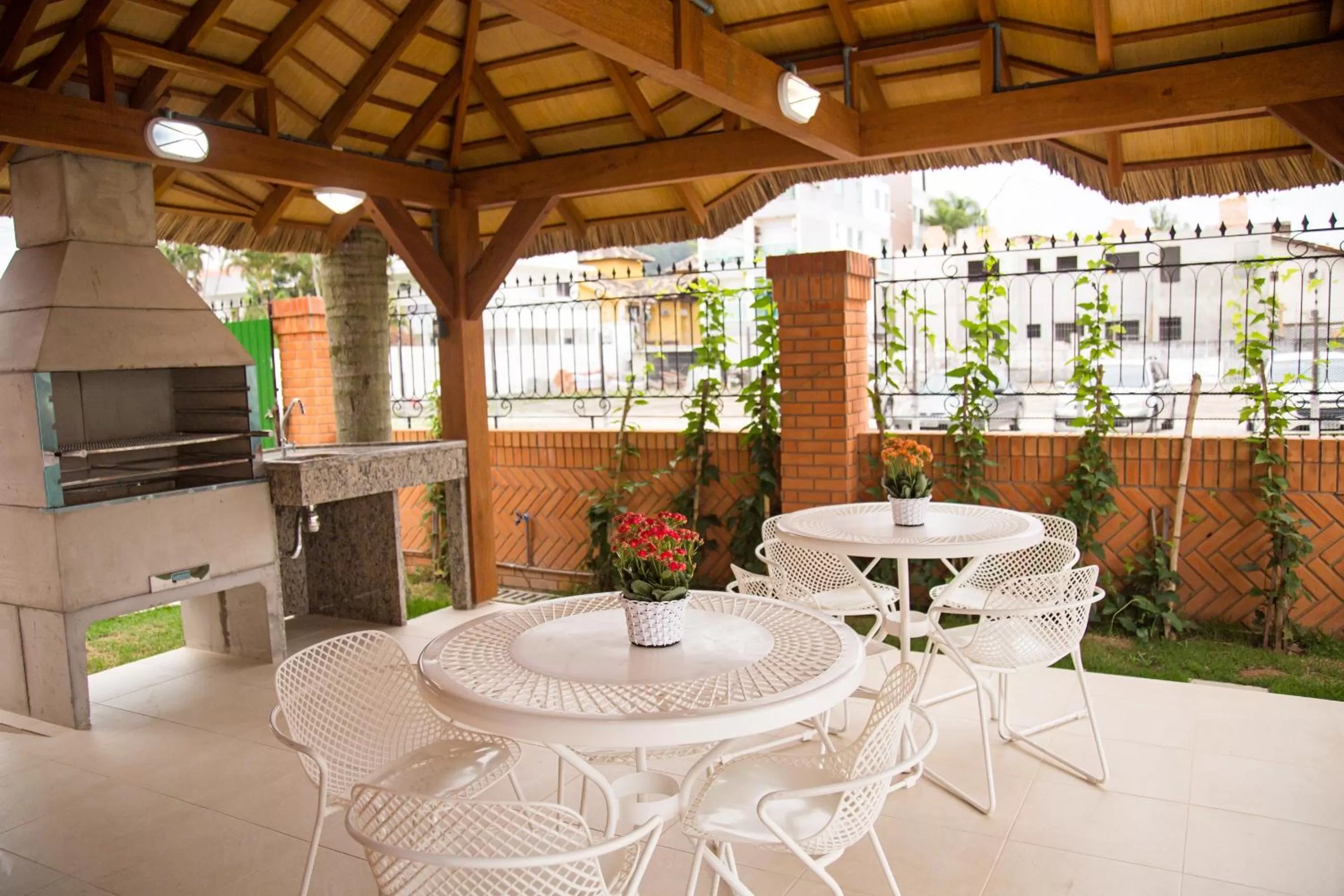 BBQ facilities in Elite Hotel