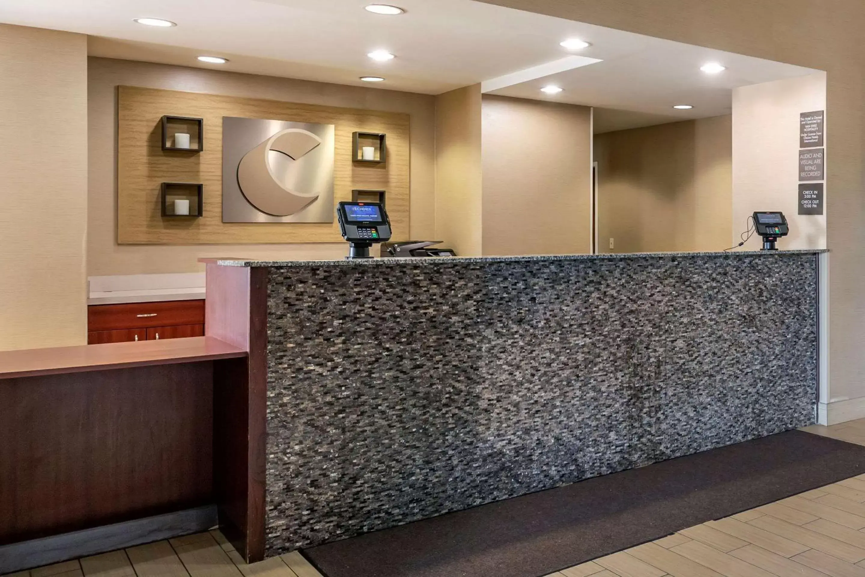 Lobby or reception in Comfort Inn Warren - Detroit North Lobby or reception in Comfort Inn Warren - Detroit North