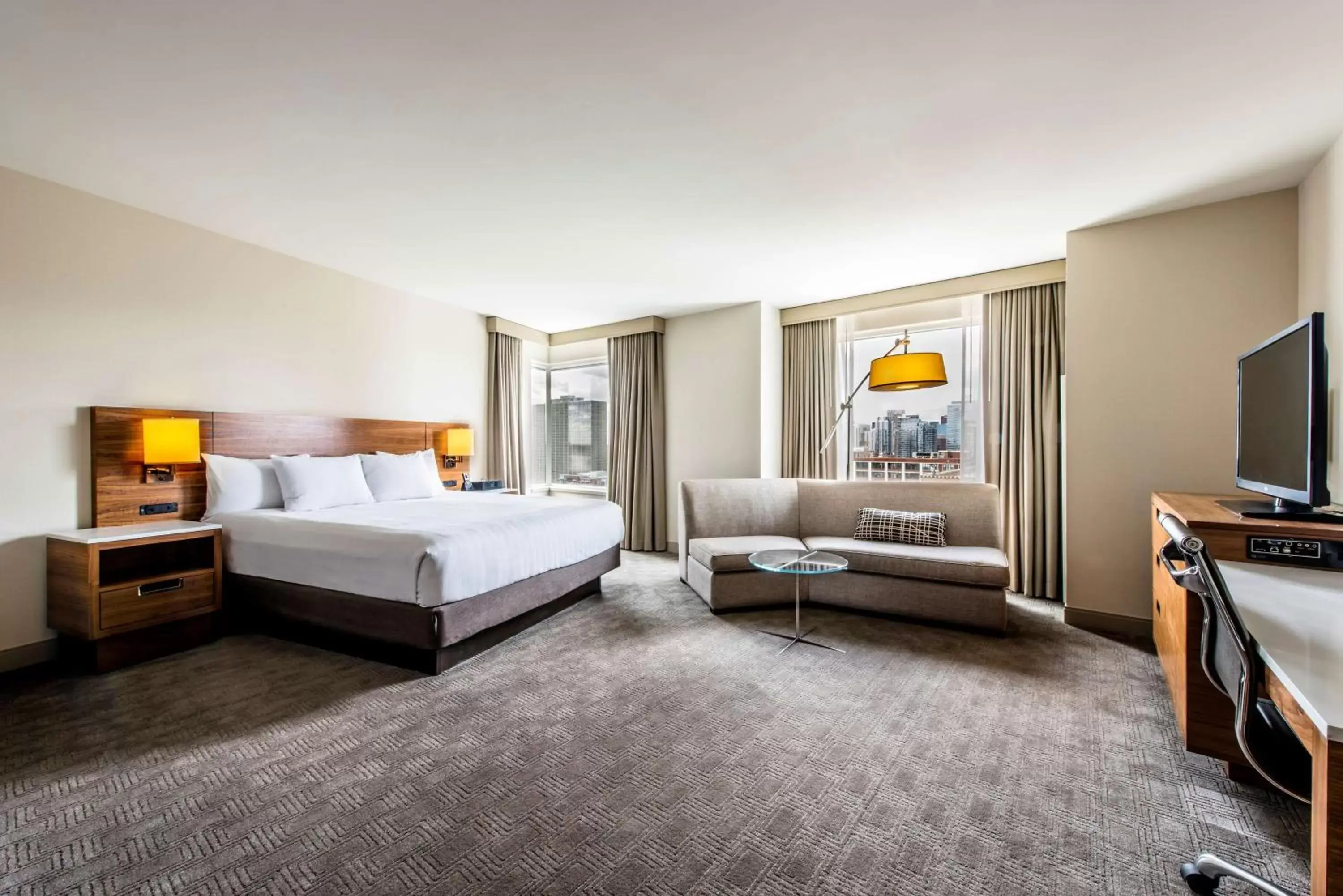 Bedroom in Hyatt Regency McCormick Place