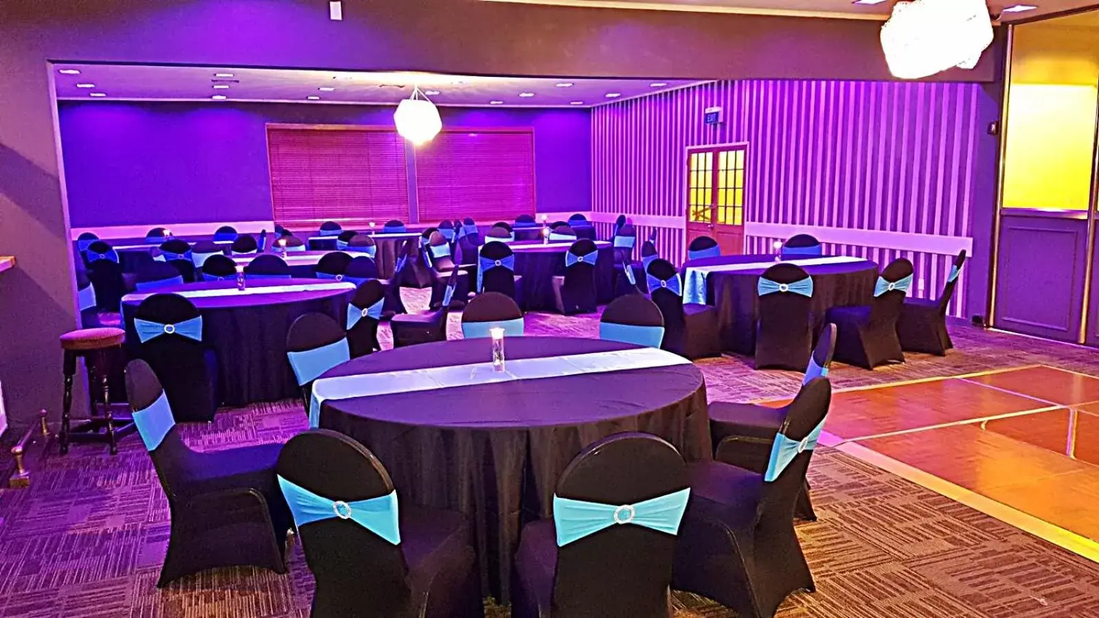 Restaurant/places to eat, Banquet Facilities in Airport Garden Inn Hotel & Conference Centre