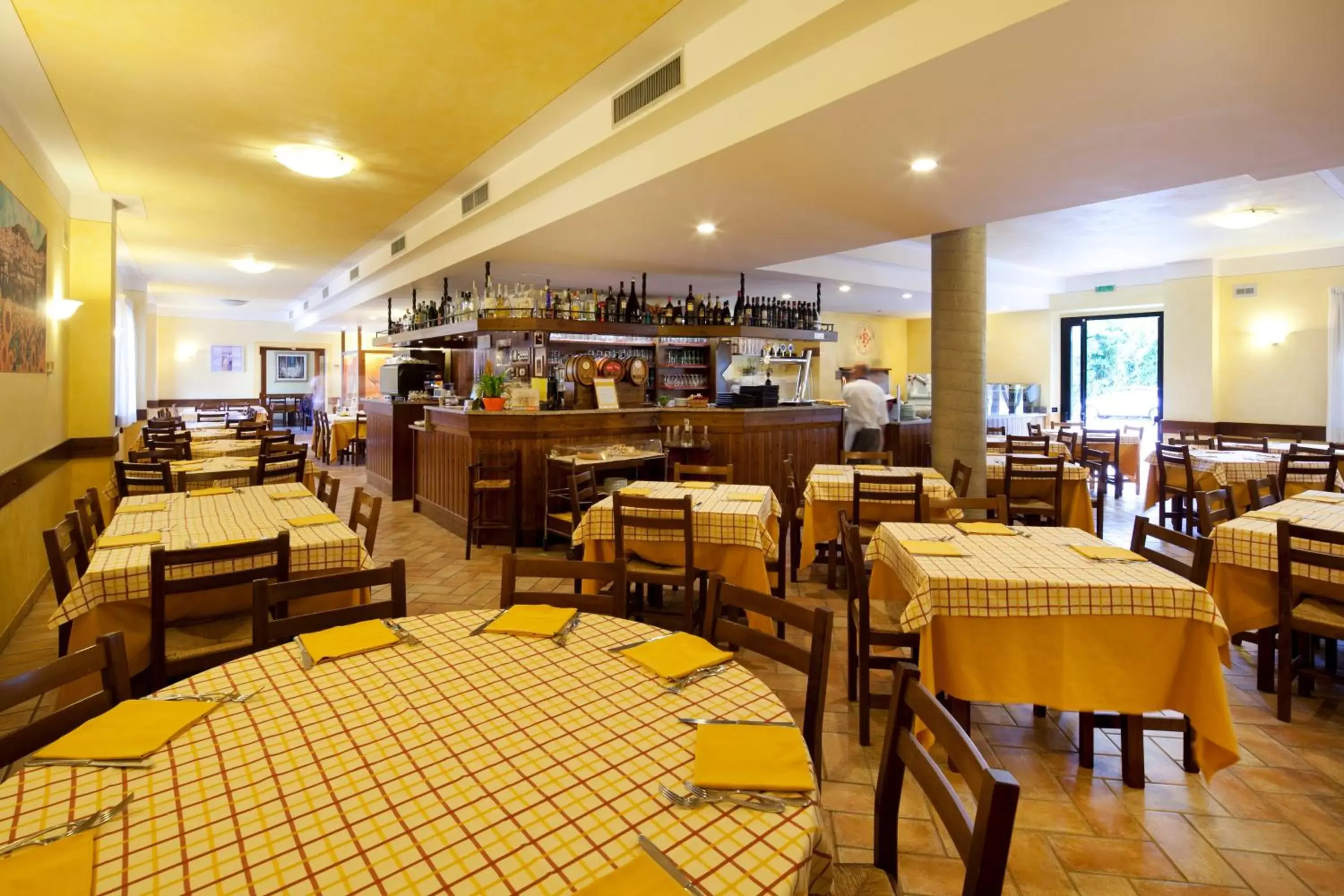 Restaurant/Places to Eat in Hotel Bellavista