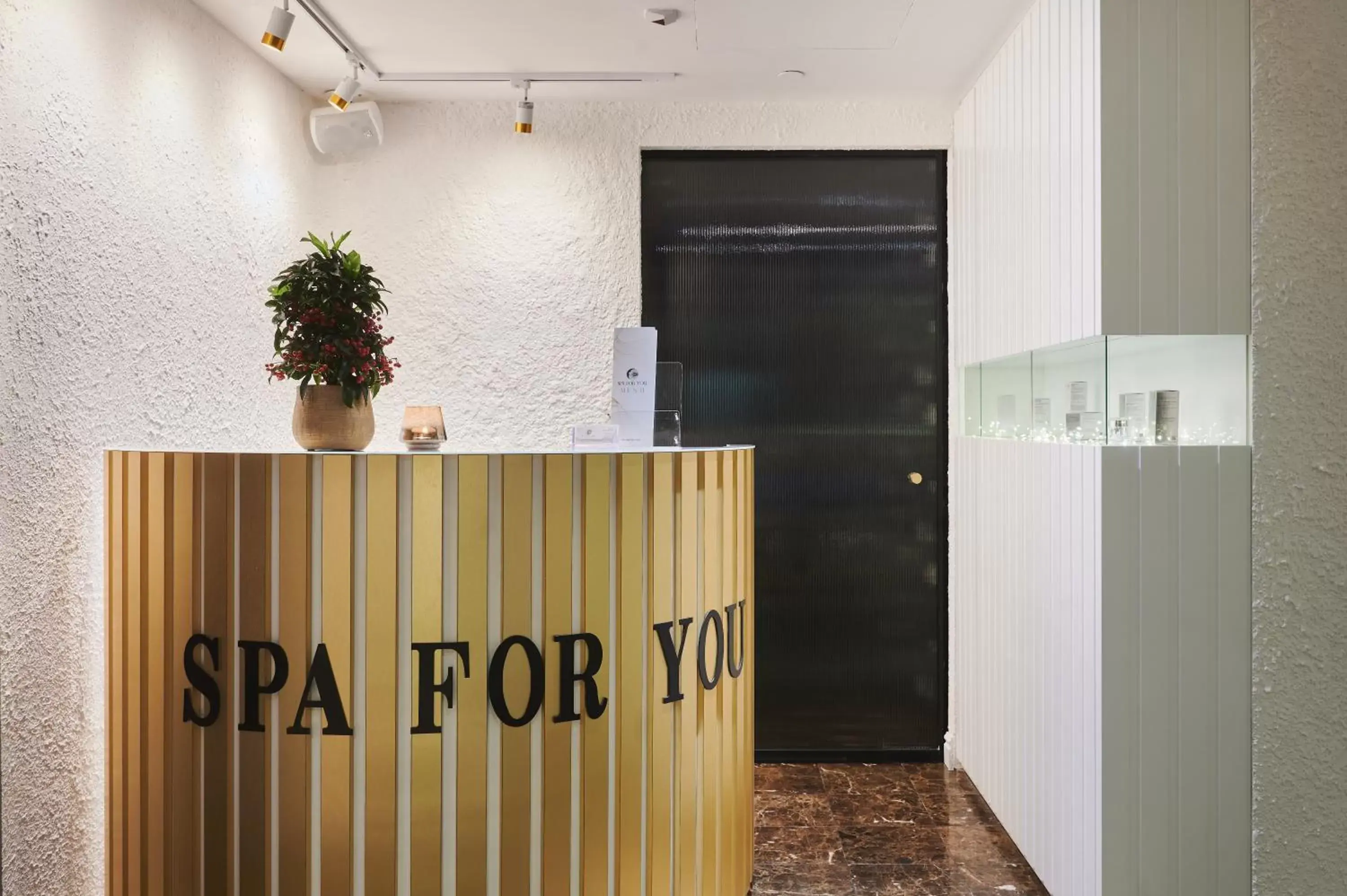 Spa and wellness centre/facilities in InterContinental Warszawa by IHG Spa and wellness centre/facilities in InterContinental Warszawa by IHG