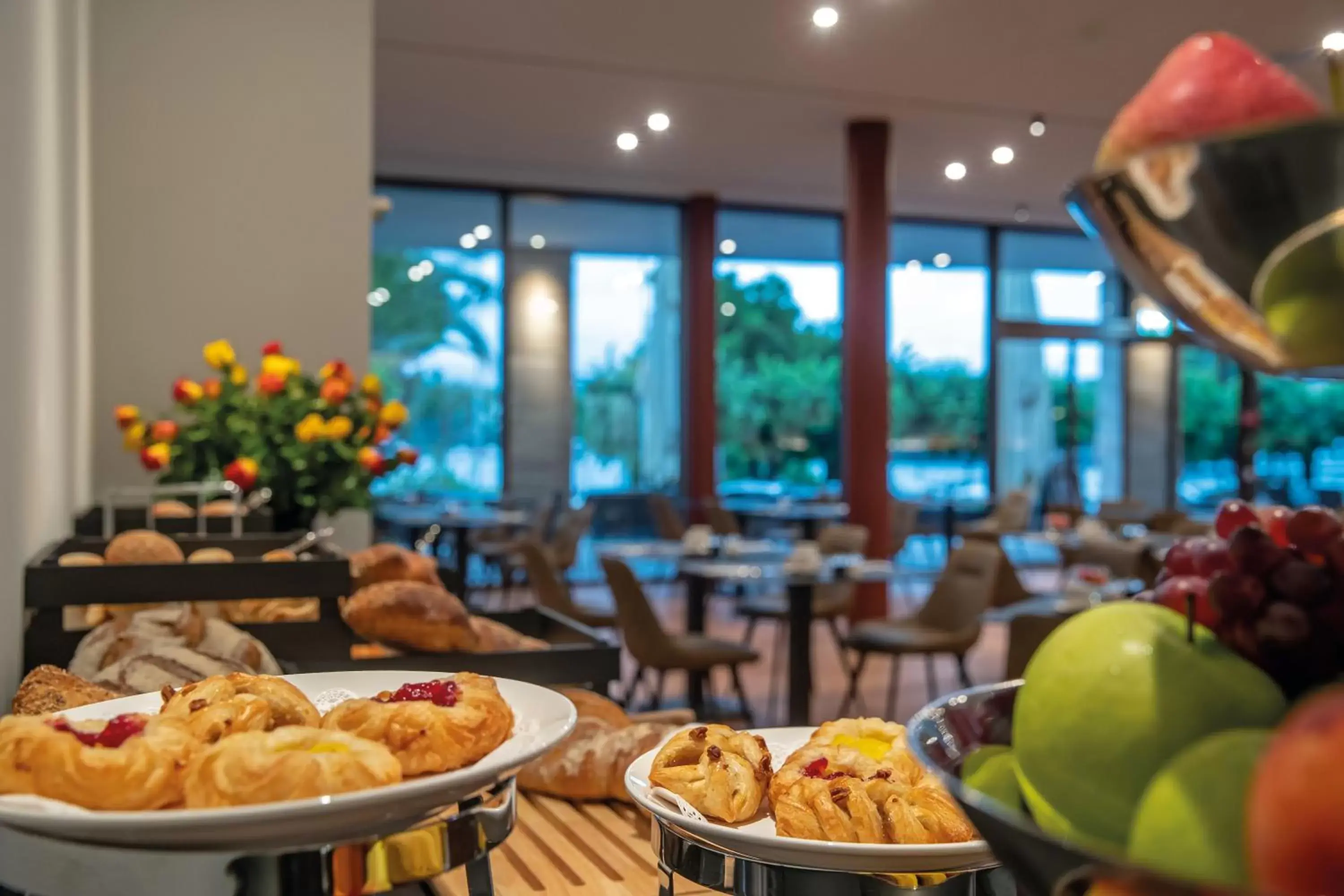 Food and drinks in Hotel Lago Maggiore - Welcome! Food and drinks in Hotel Lago Maggiore - Welcome!