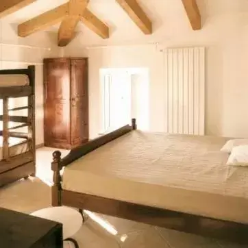 Bed in Finale Ligure Gorra B&B Rosa di Mare vicino al mare lontano dal caos! ;)