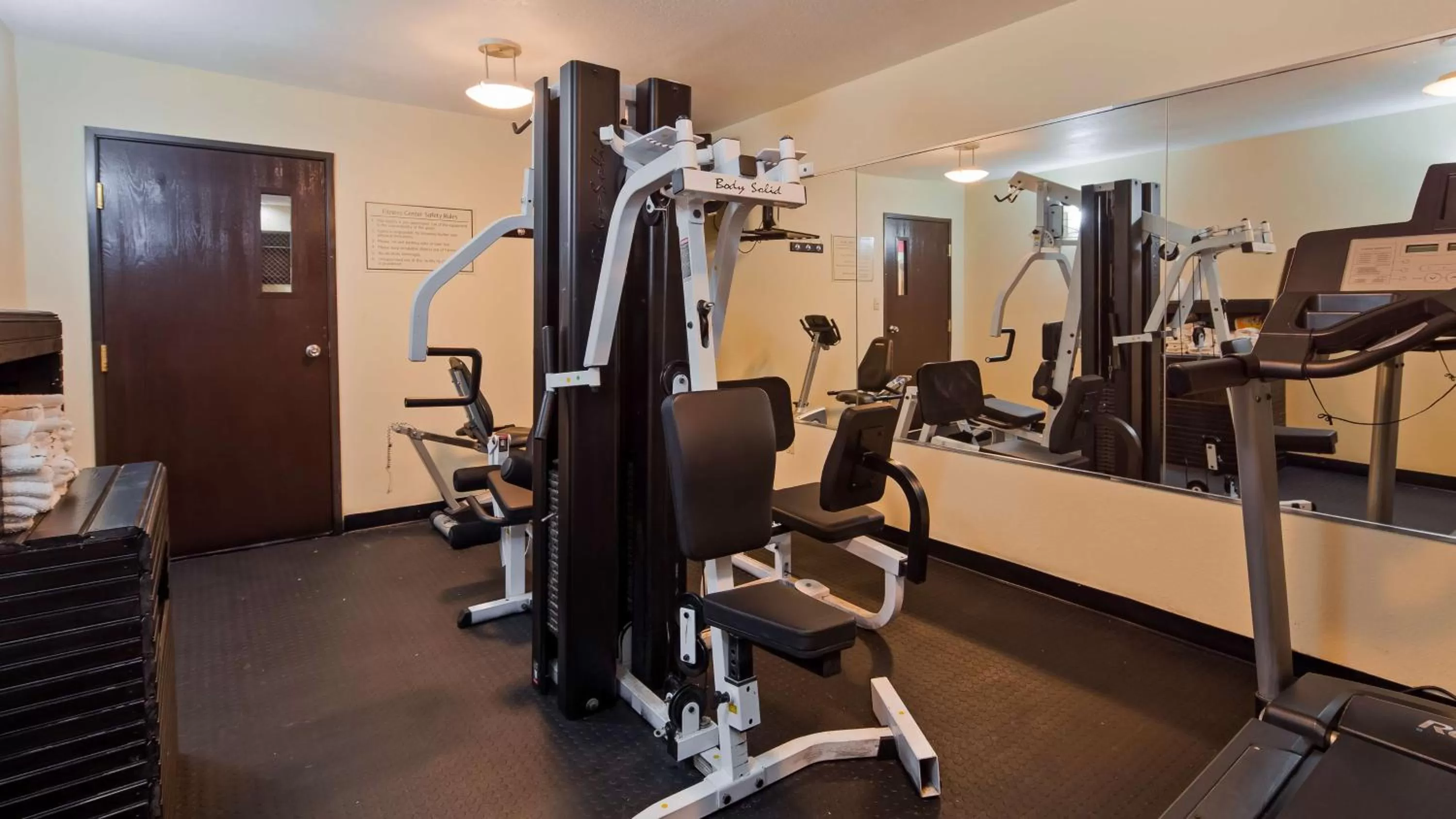 Fitness centre/facilities in Best Western Richland Inn Mansfield