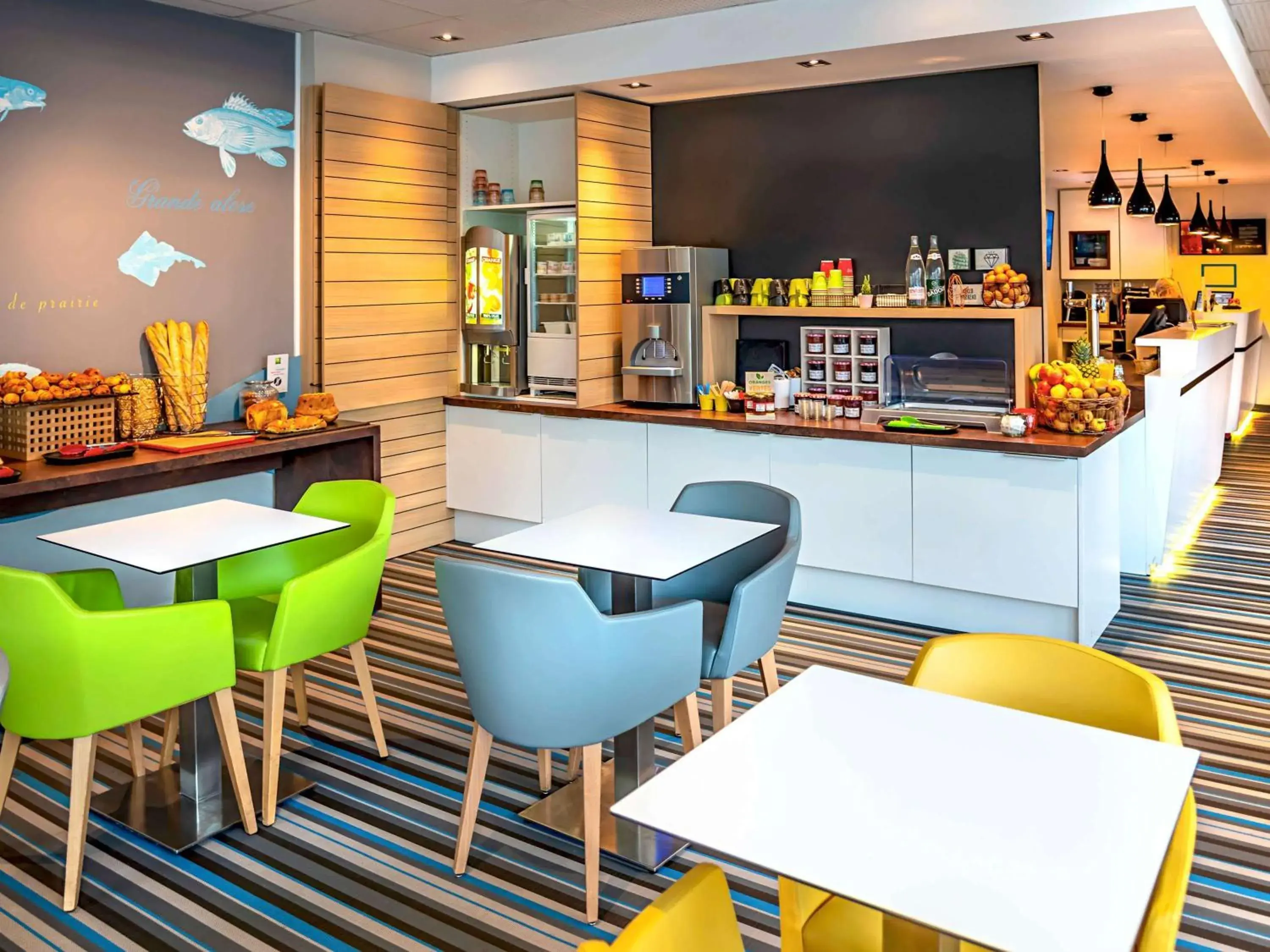 Property building, Restaurant/Places to Eat in ibis Styles Strasbourg Avenue du Rhin