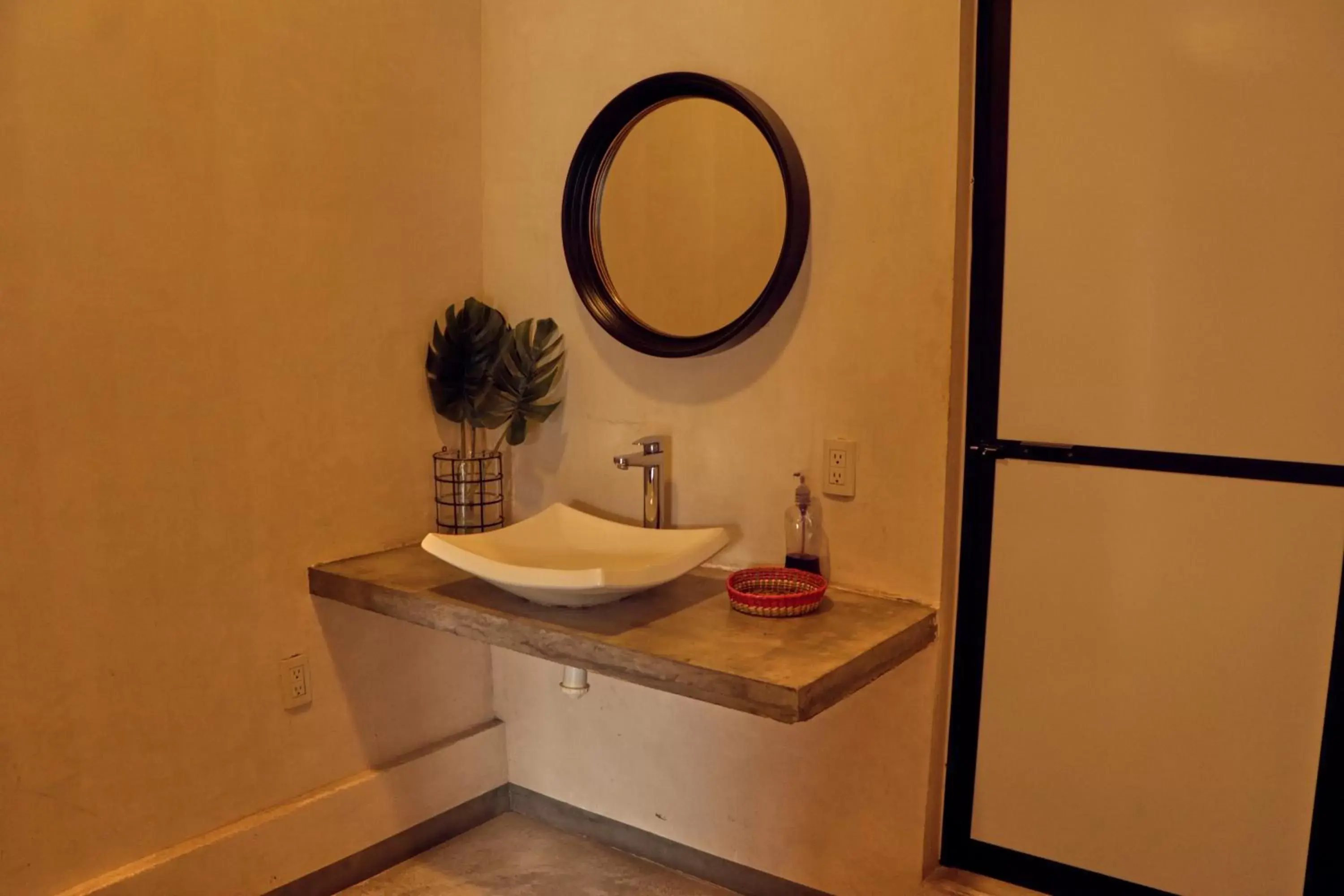 Bathroom in Casa Nomada Hotel - Hostal