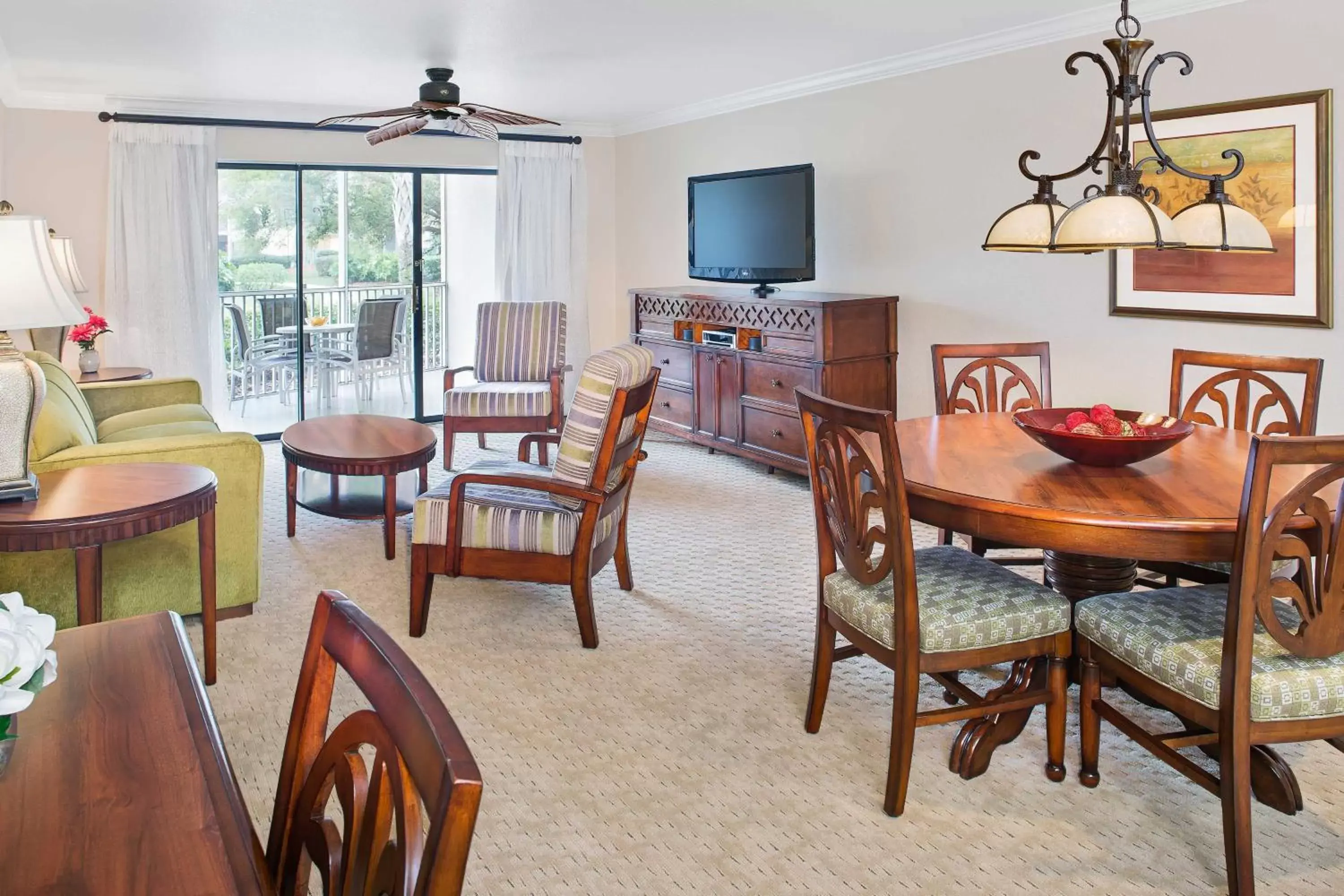 Living room in Sheraton Vistana Resort Villas, Lake Buena Vista Orlando