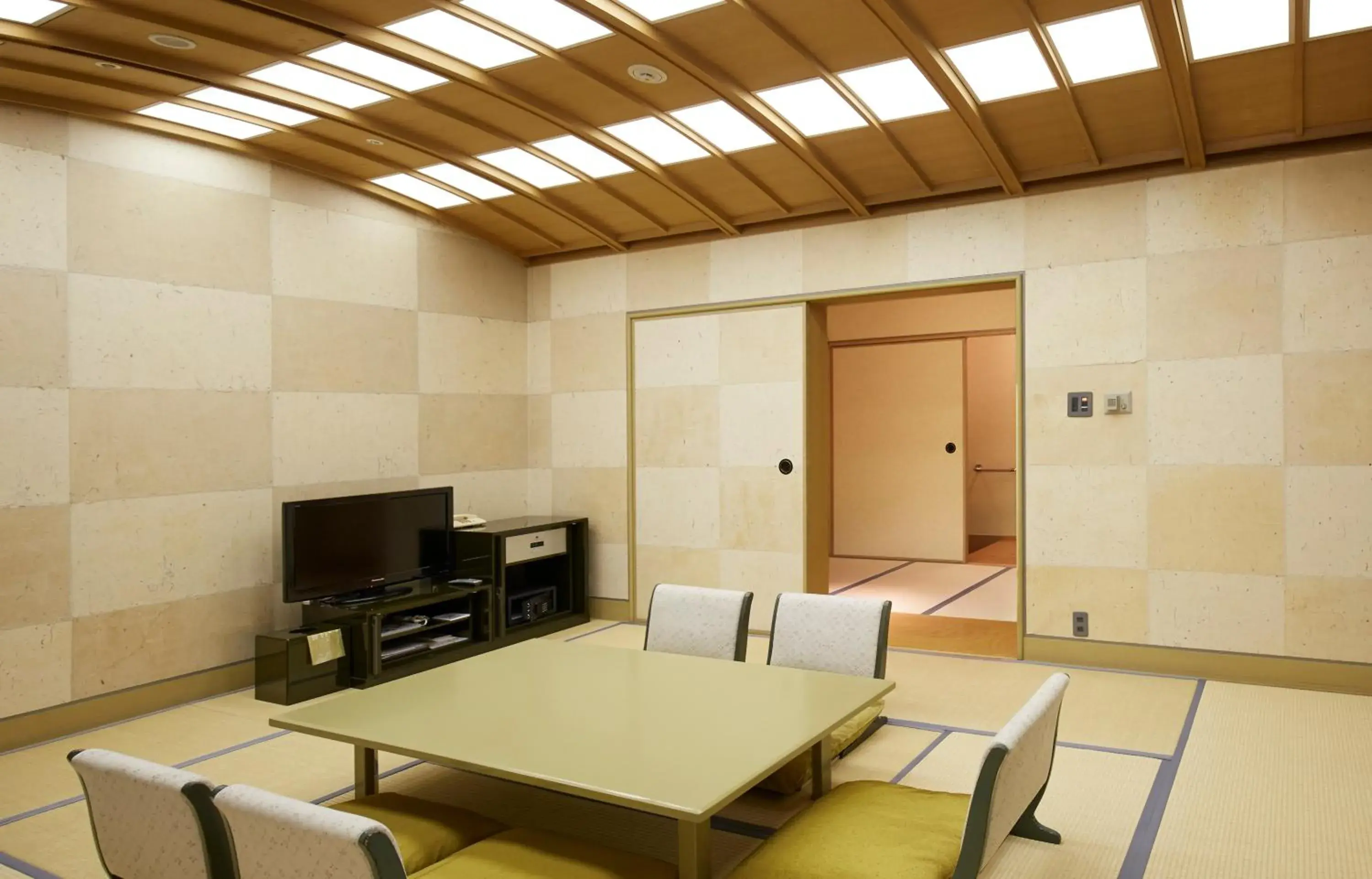 Photo of the whole room, TV/Entertainment Center in Kawagoe Prince Hotel