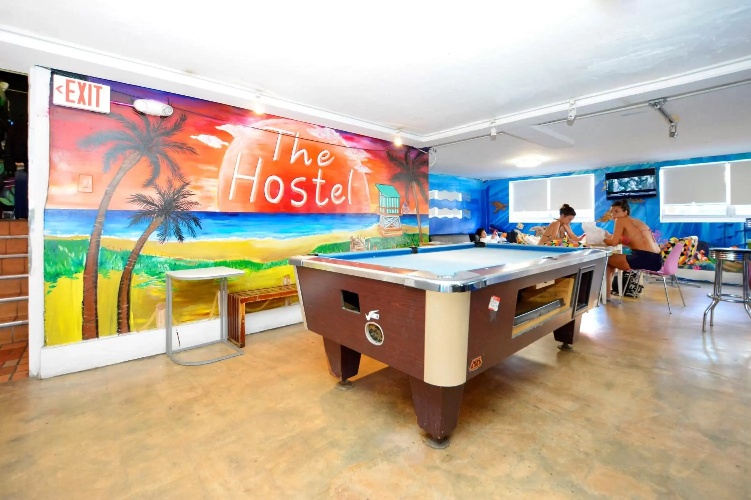 TV and multimedia, Billiards in South Beach Rooms and Hostel
