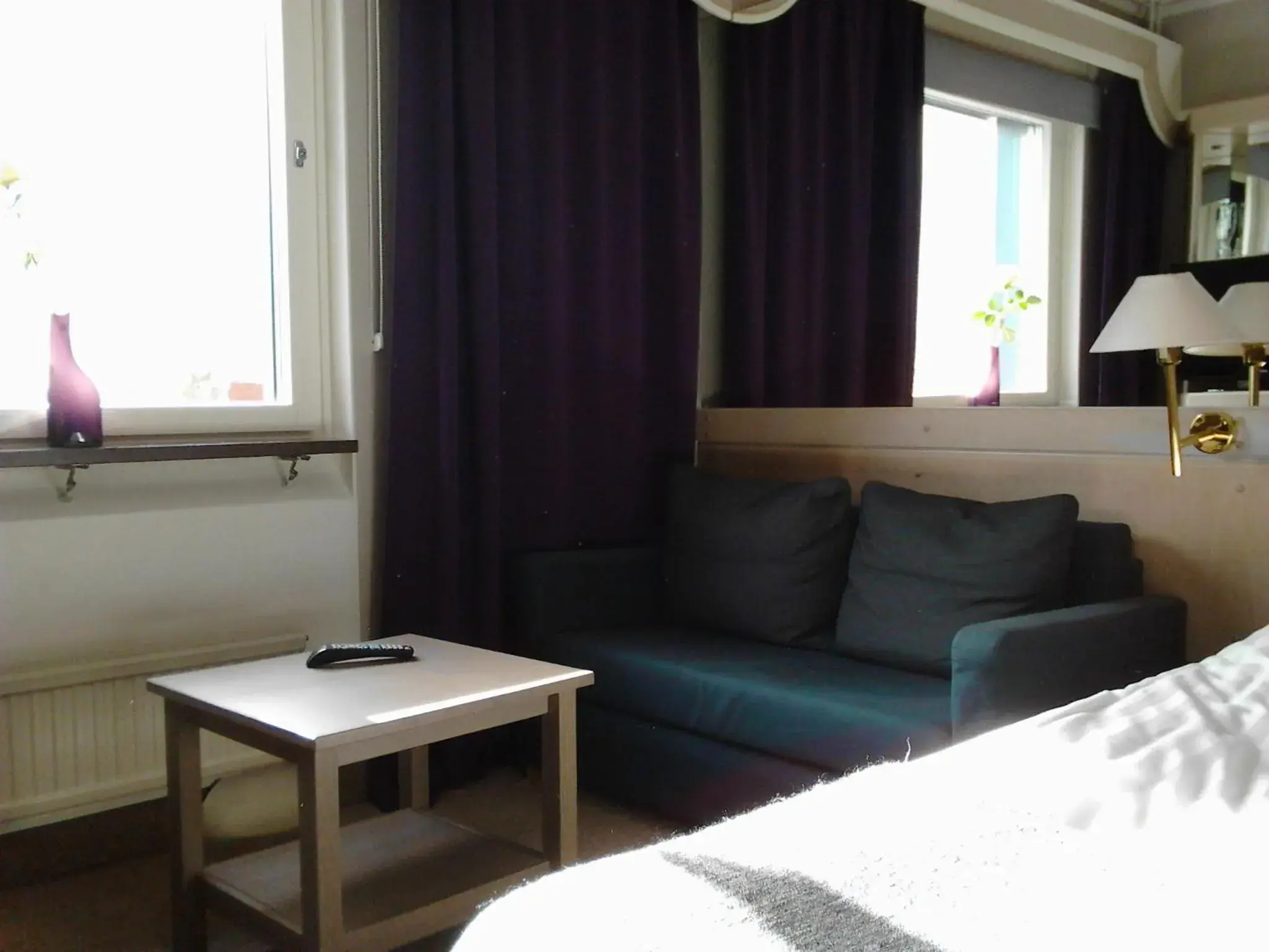 Bedroom, Seating Area in Hotell Valhall