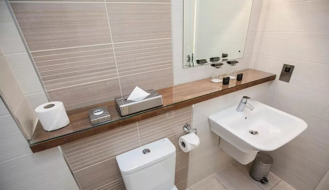 Classic Twin Room in Menlo Park Hotel Classic Twin Room in Menlo Park Hotel