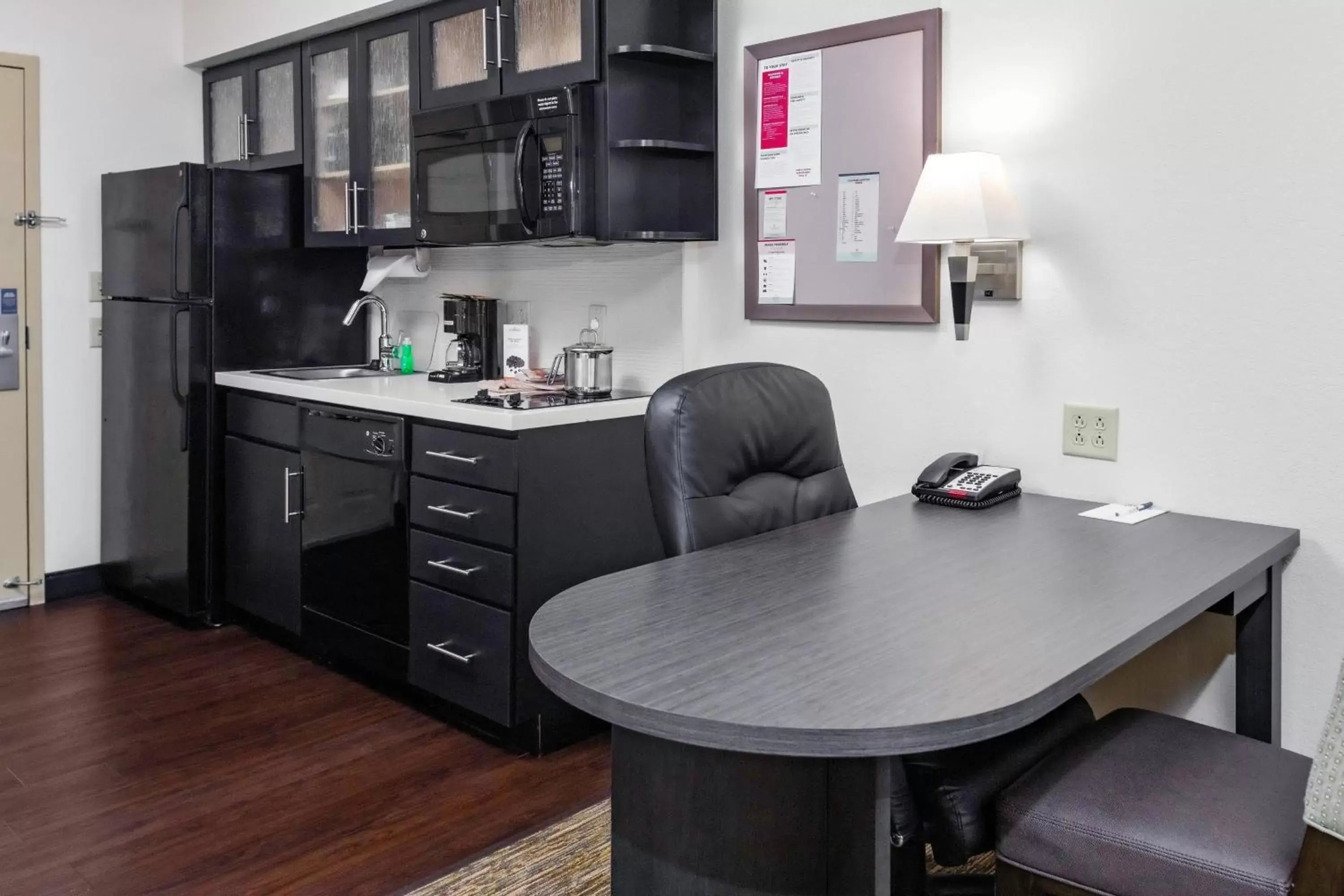 Photo of the whole room in Candlewood Suites Warner Robins by IHG Photo of the whole room in Candlewood Suites Warner Robins by IHG