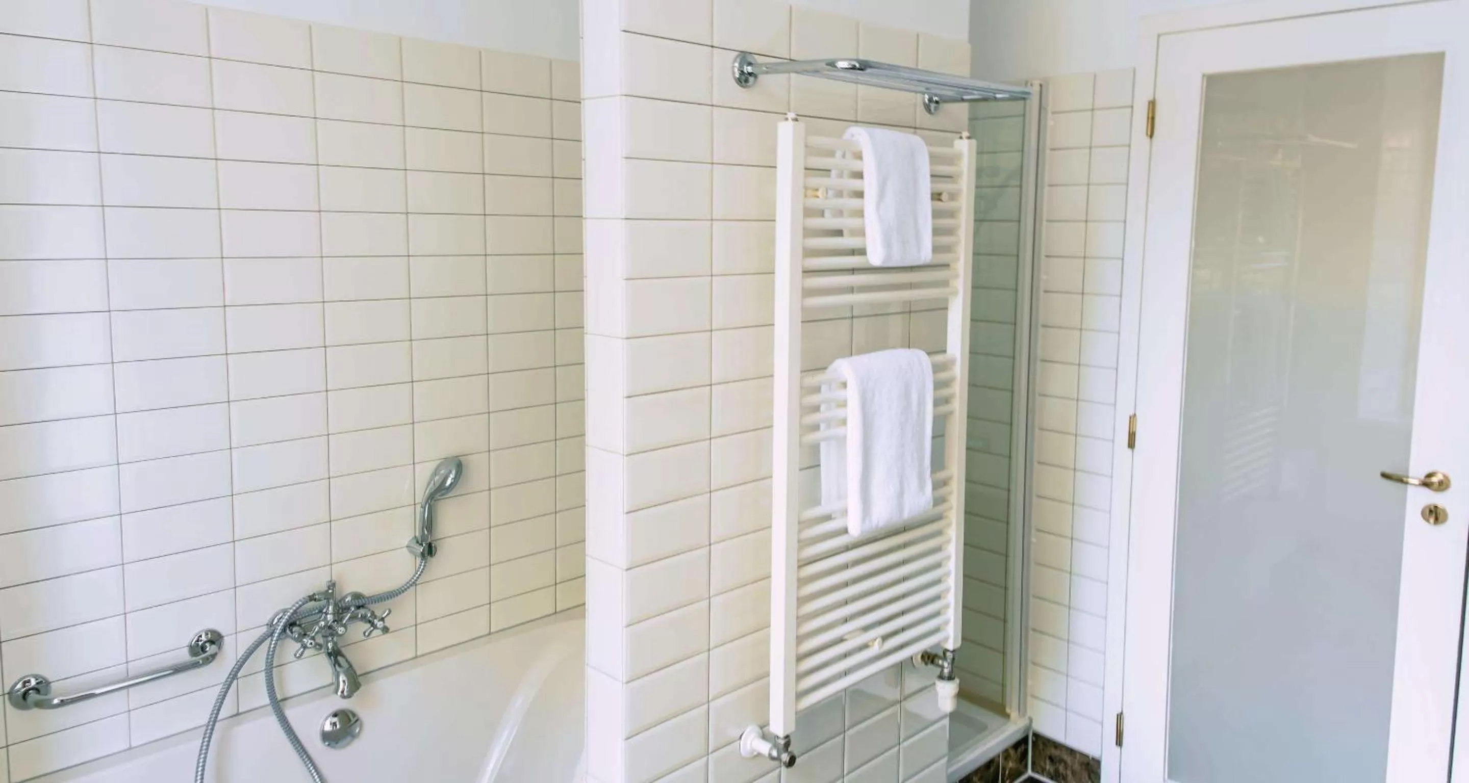 Bathroom in Grand Hotel Karel V